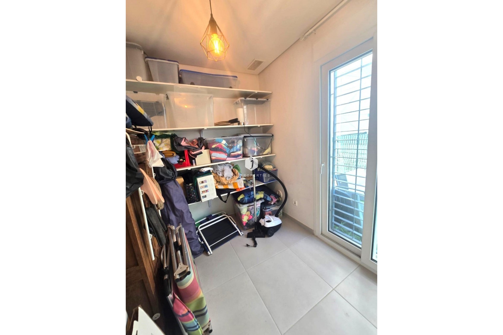 Aus zweiter Hand - Duplex -
Torrevieja - Sector 25