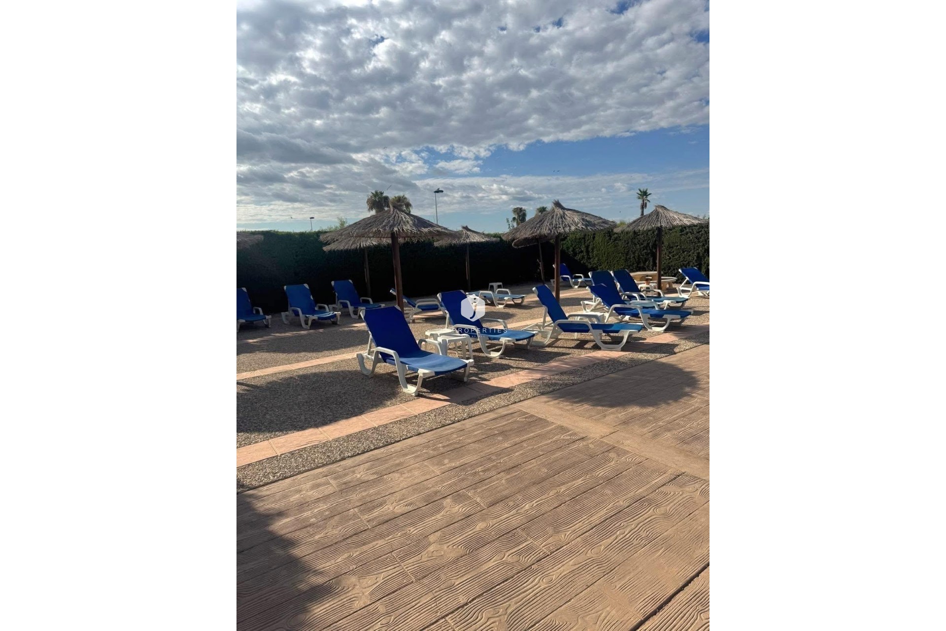 Aus zweiter Hand - Duplex -
Torrevieja - Torretas