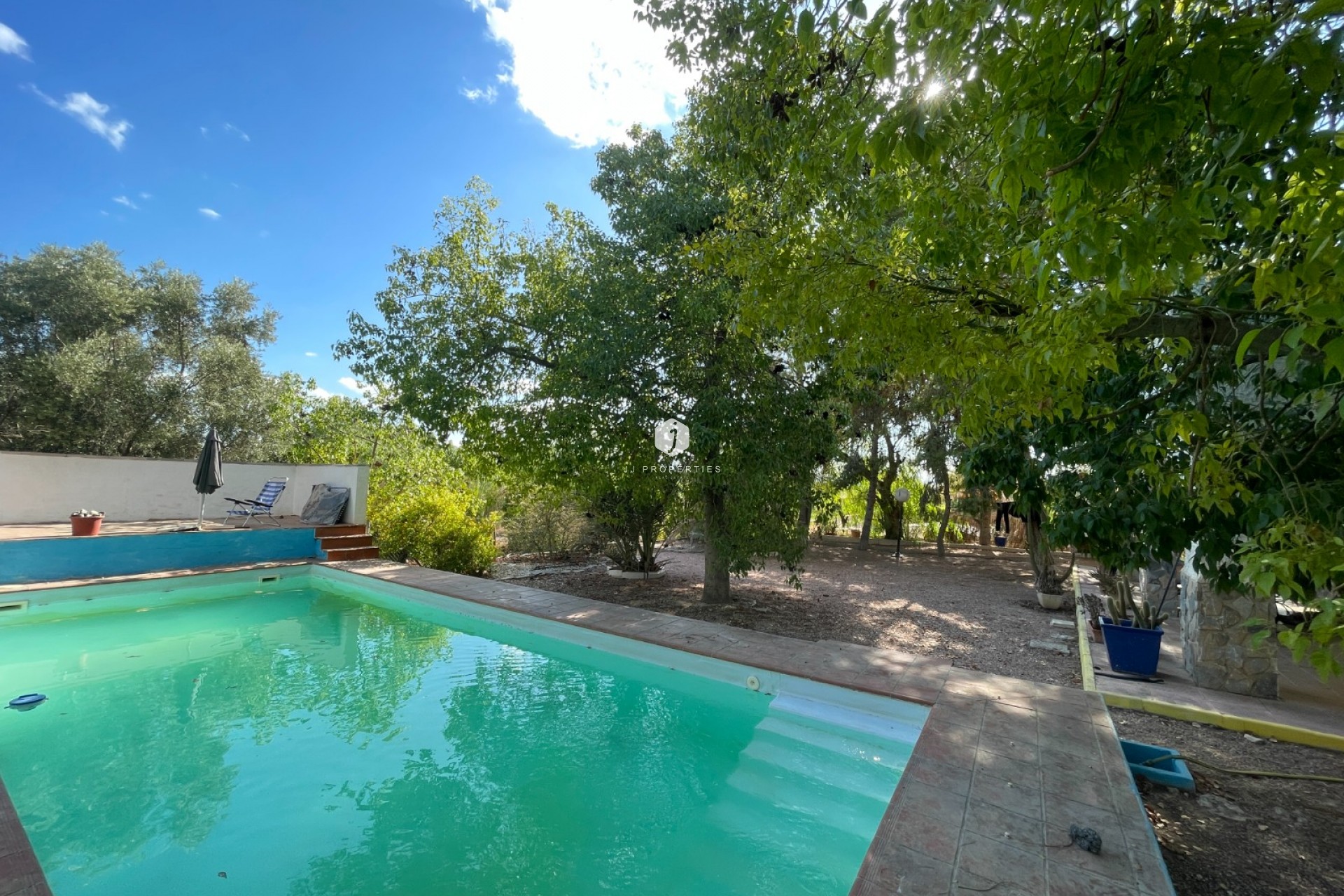 Aus zweiter Hand - Landgut -
Albatera - Inland