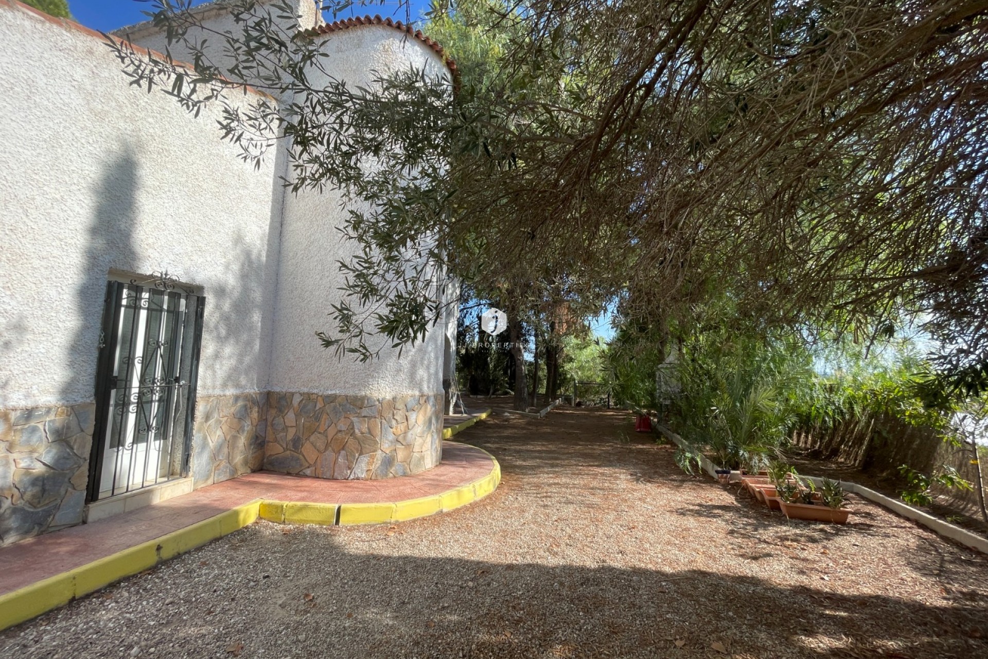 Aus zweiter Hand - Landgut -
Albatera - Inland