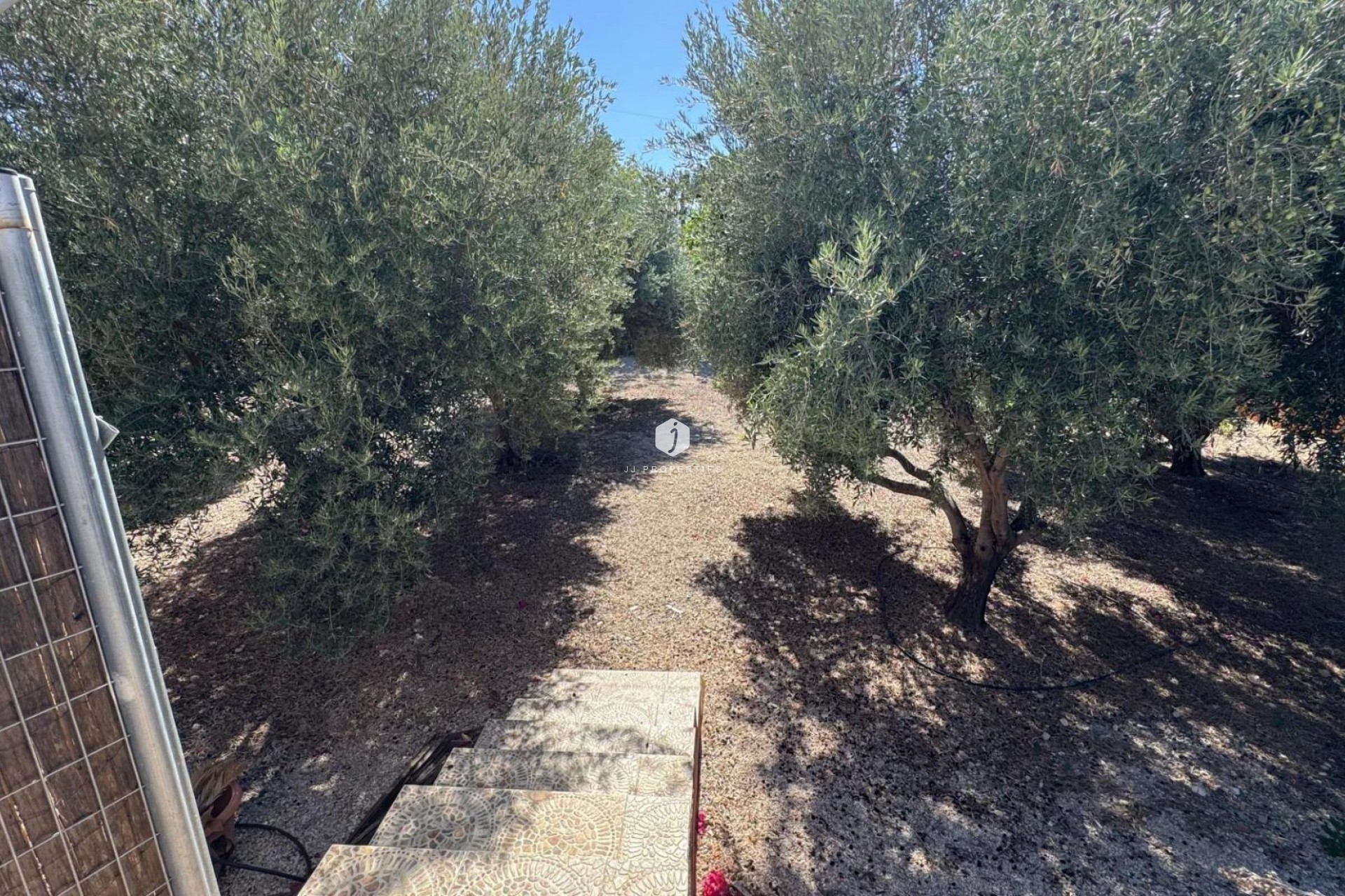 Aus zweiter Hand - Landgut -
Albatera - Inland