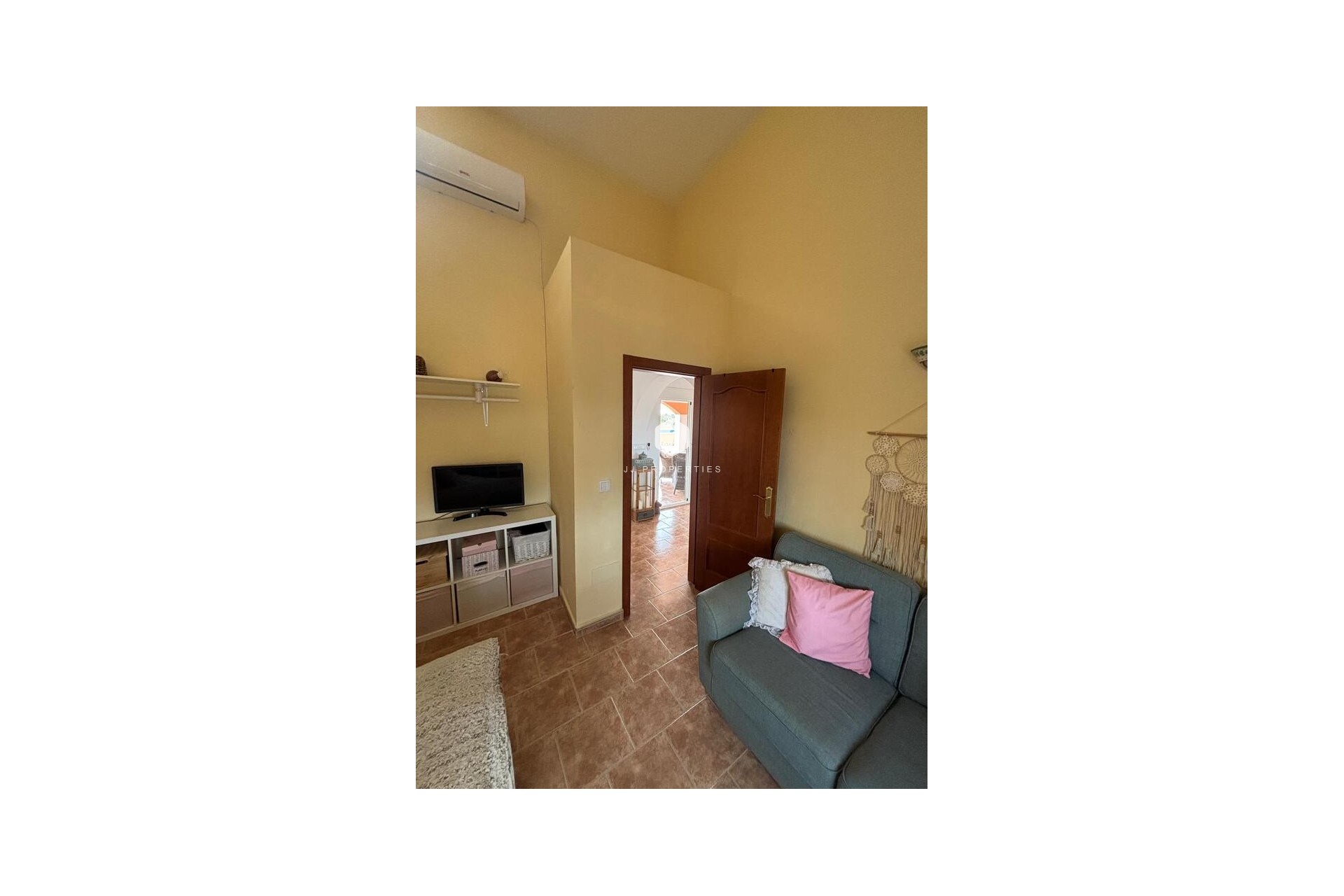 Aus zweiter Hand - Landgut -
Dolores - Costa Blanca