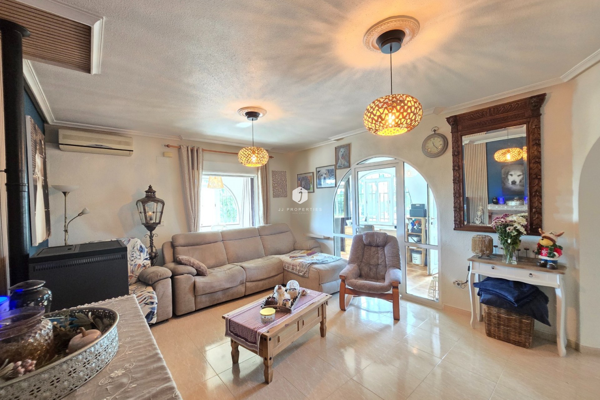 Aus zweiter Hand - Landgut -
Dolores - Costa Blanca