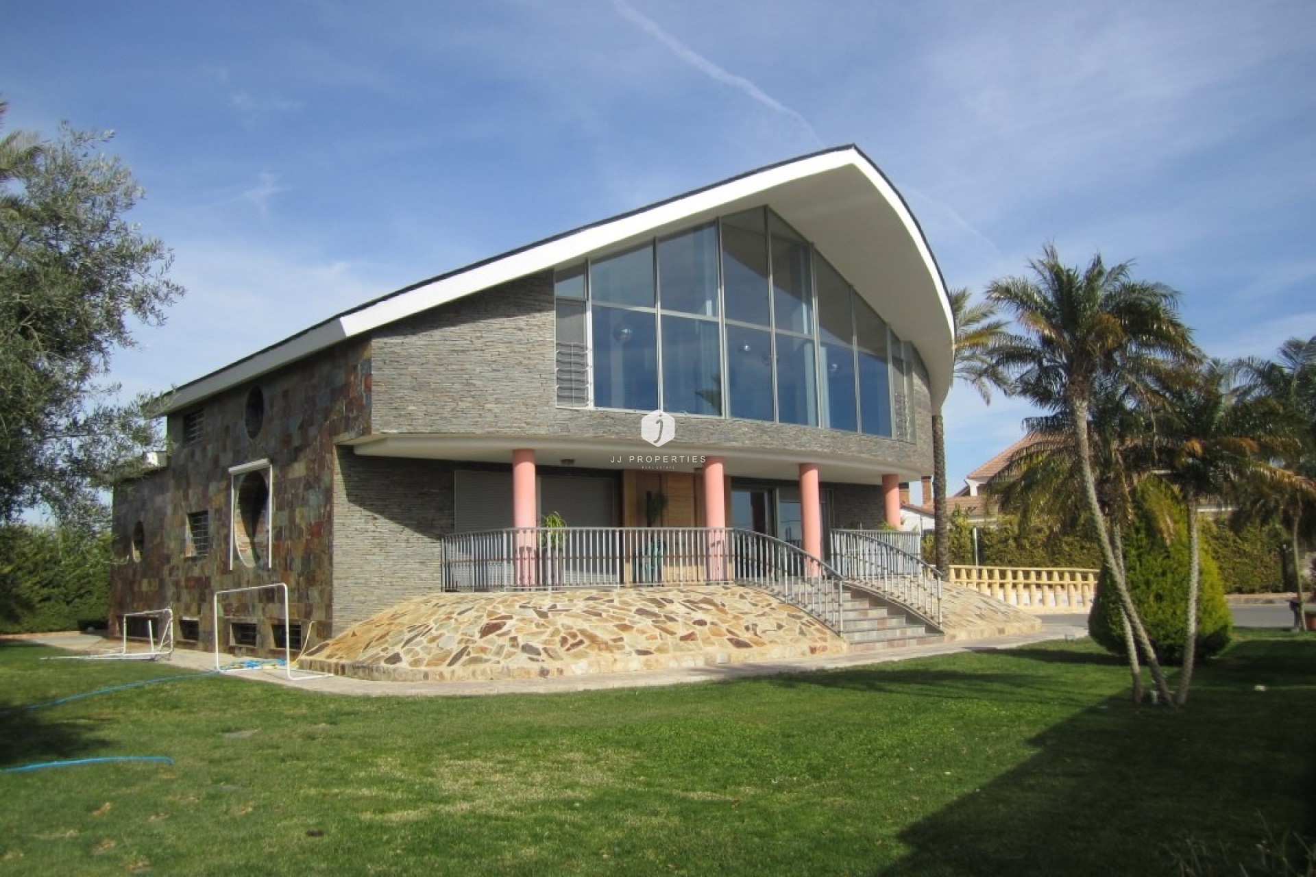 Aus zweiter Hand - Landgut -
Los Montesinos - Costa Blanca