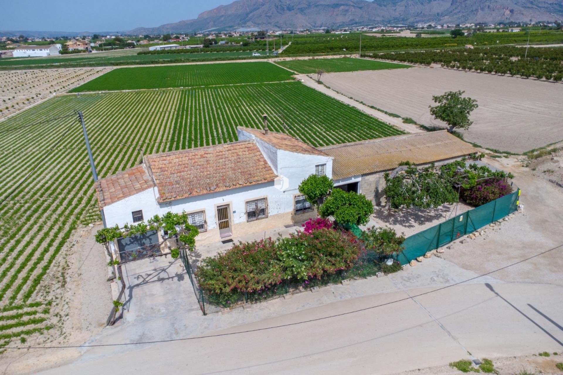 Aus zweiter Hand - Landgut -
Orihuela - Desamparados