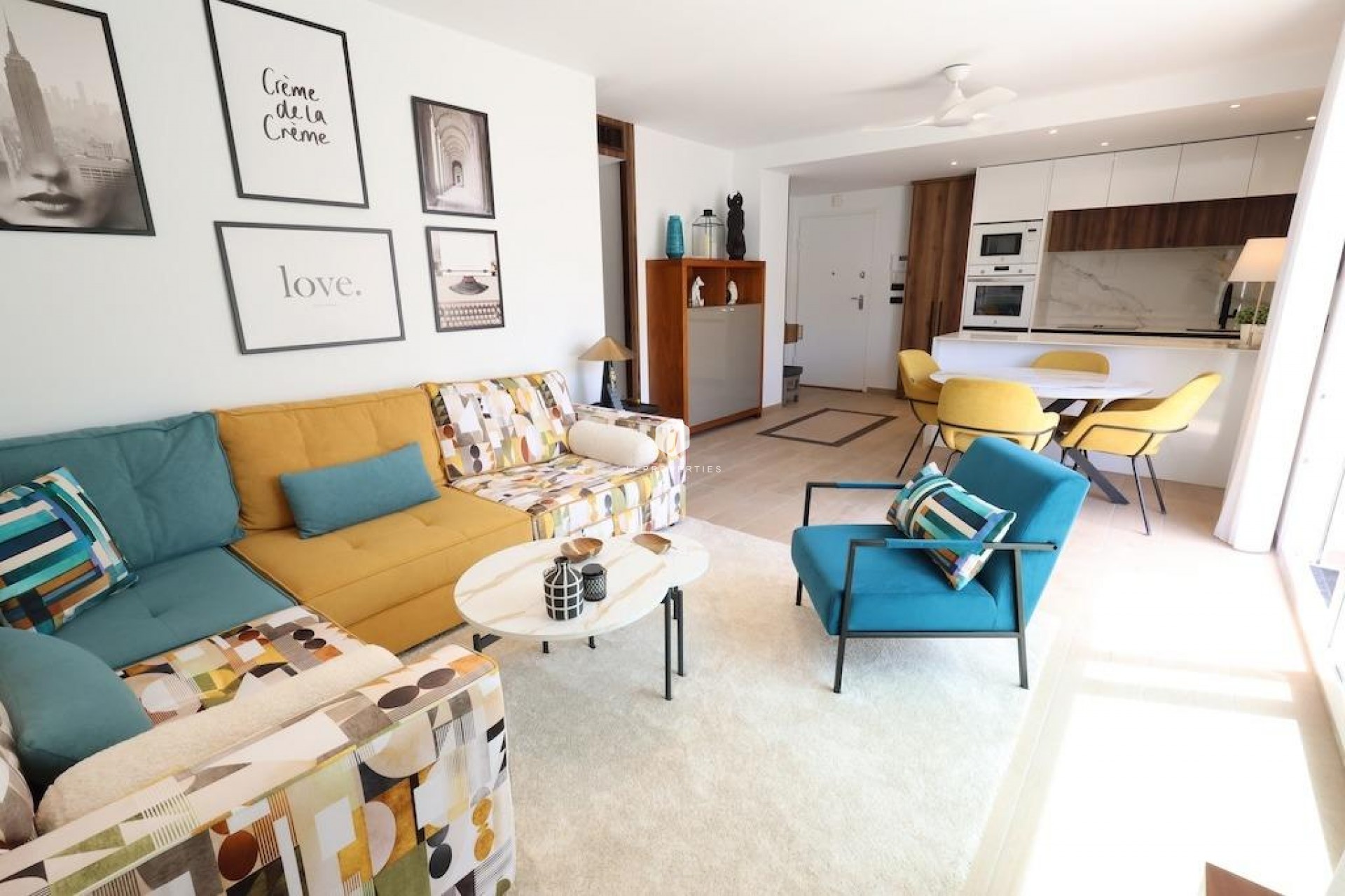 Aus zweiter Hand - Penthouse -
Algorfa - Inland