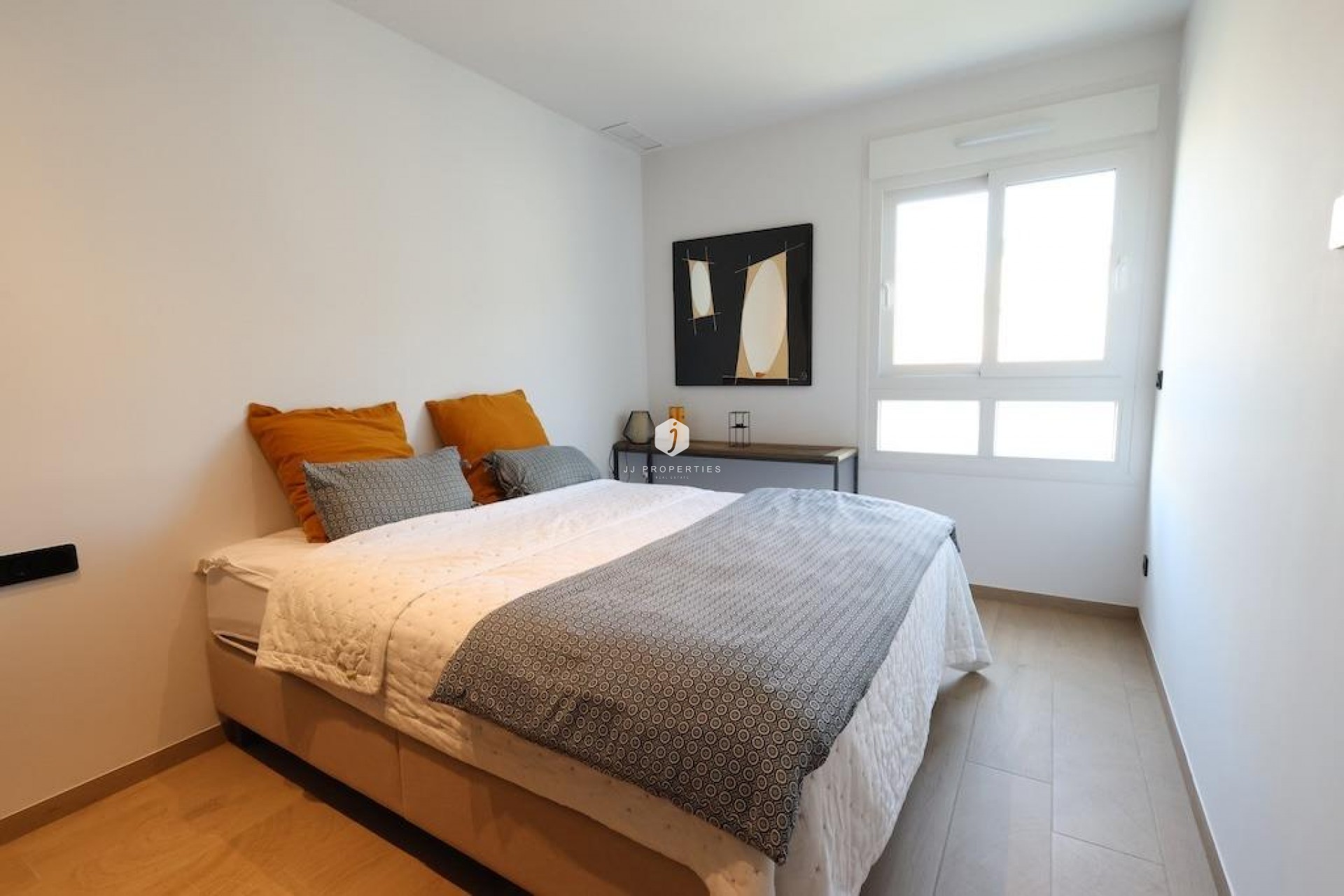 Aus zweiter Hand - Penthouse -
Algorfa - Inland