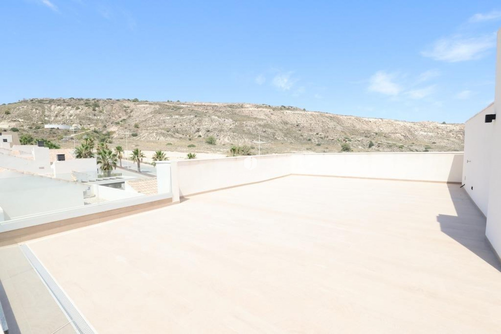 Aus zweiter Hand - Penthouse -
Algorfa - Inland