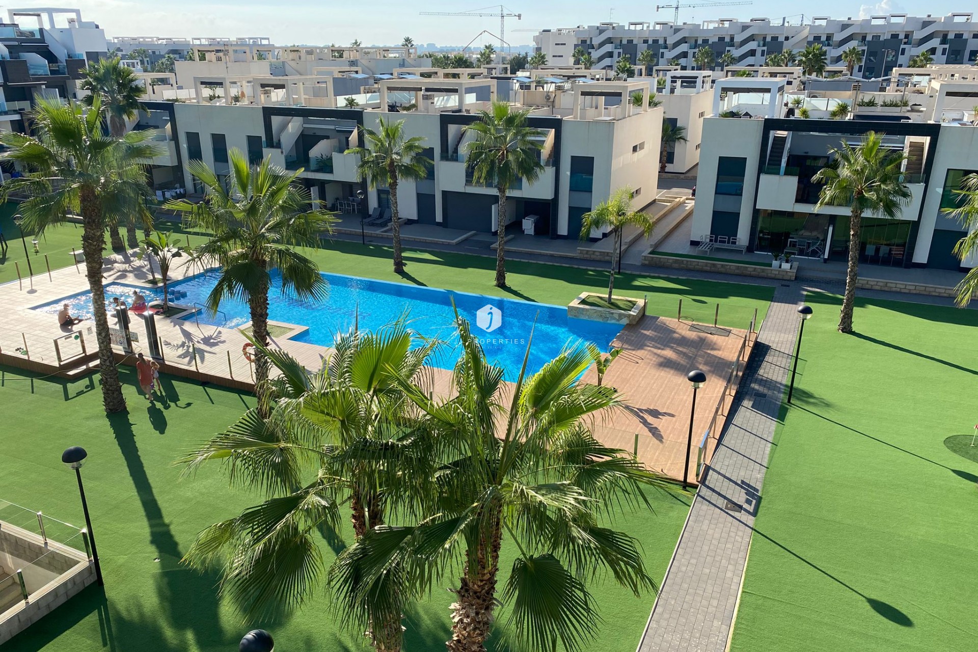 Aus zweiter Hand - Penthouse -
El Raso - Costa Blanca