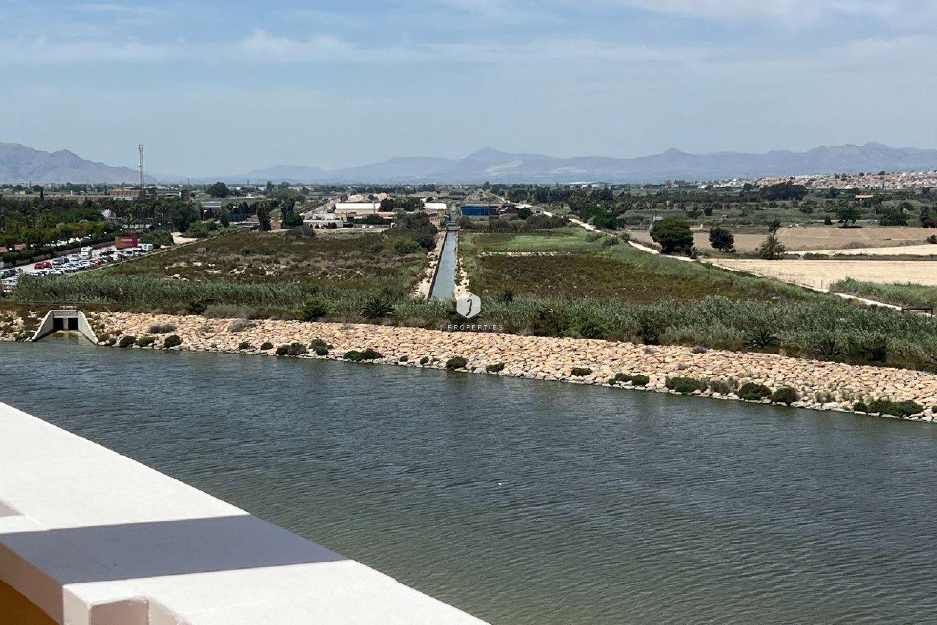 Aus zweiter Hand - Penthouse -
Guardamar del Segura - puerto deportivo