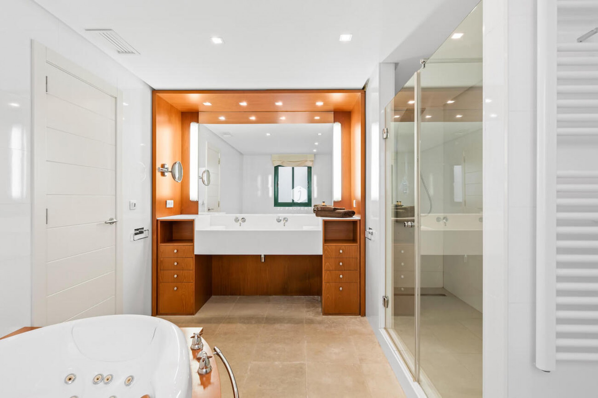 Aus zweiter Hand - Penthouse -
Orihuela Costa - Campoamor