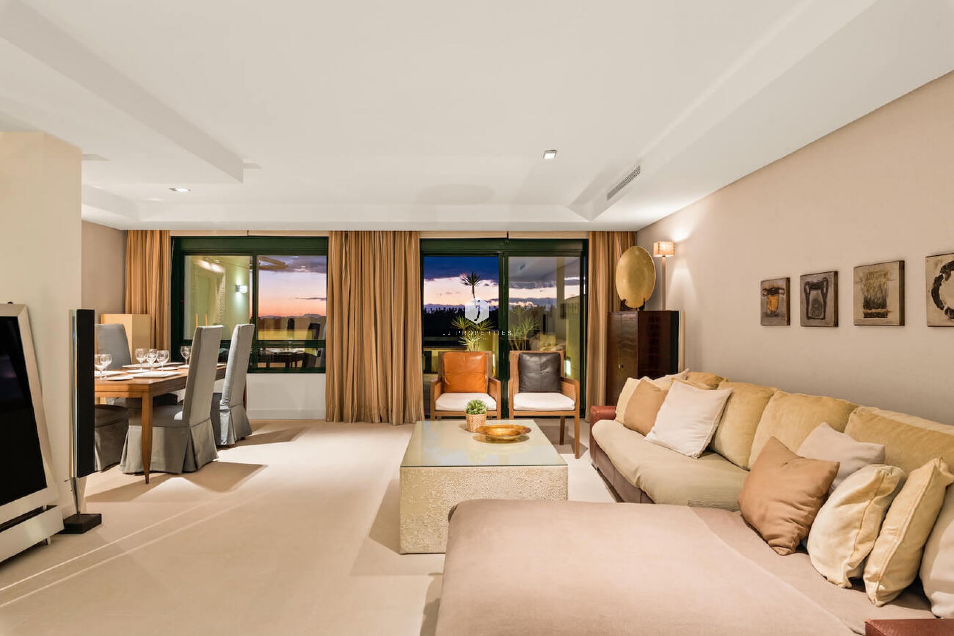 Aus zweiter Hand - Penthouse -
Orihuela Costa - Campoamor