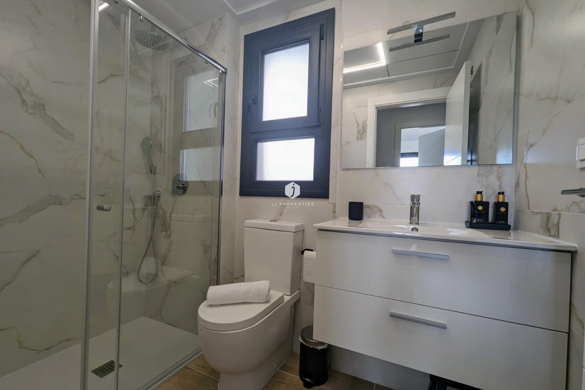 Aus zweiter Hand - Penthouse -
Orihuela Costa - Las Filipinas