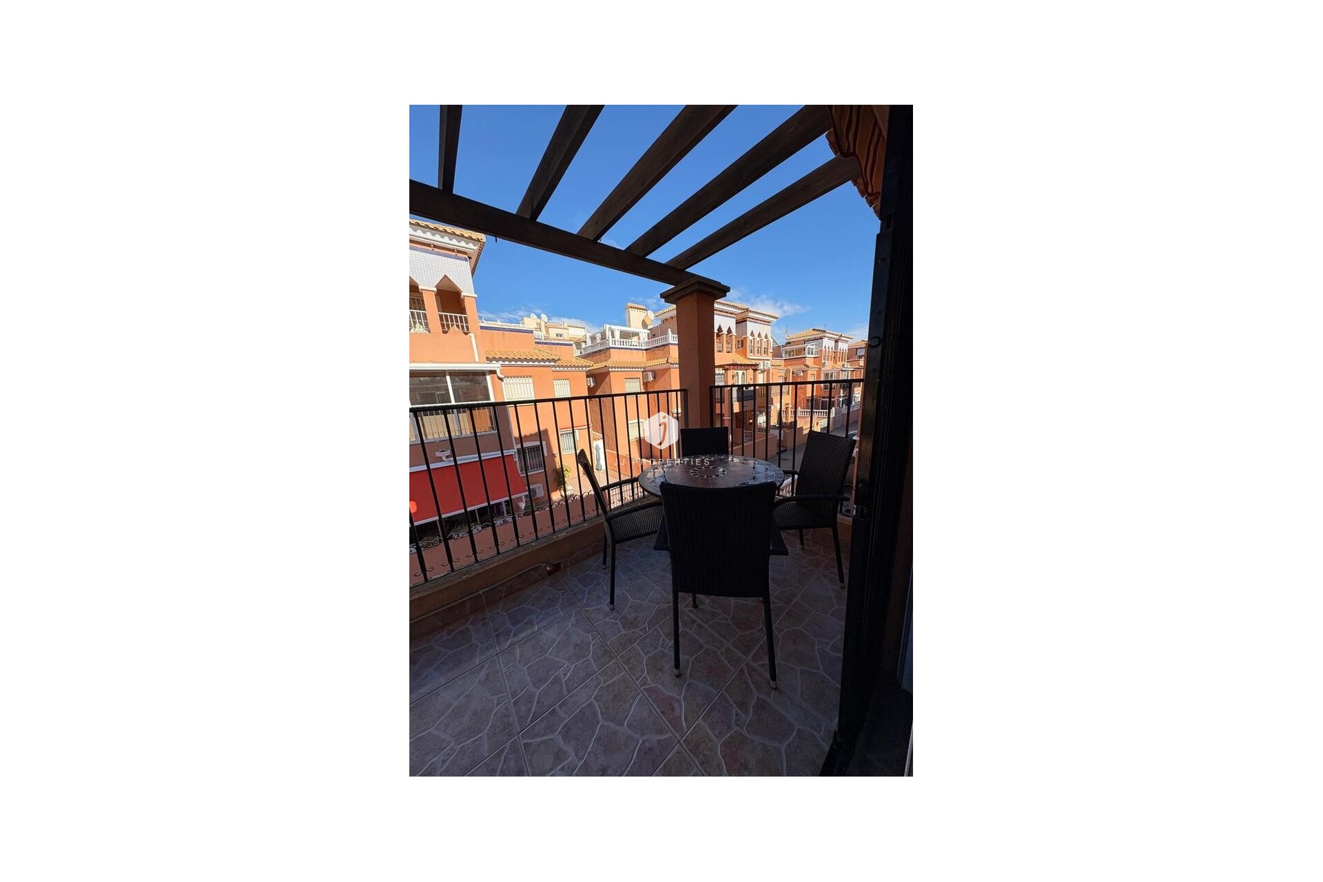 Aus zweiter Hand - Penthouse -
Playa Flamenca - Costa Blanca