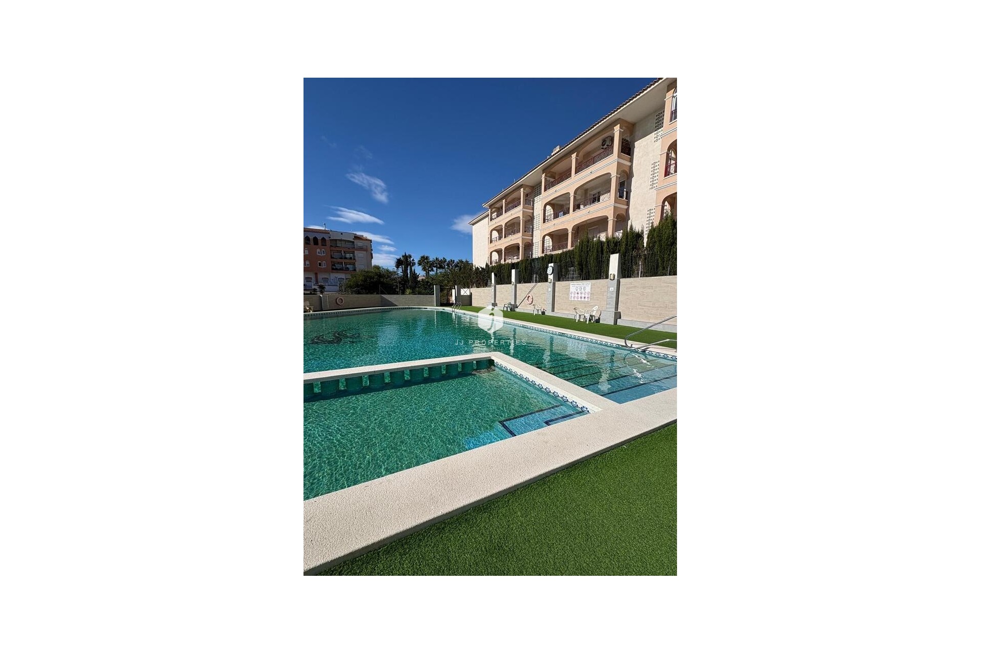Aus zweiter Hand - Penthouse -
Playa Flamenca - Costa Blanca