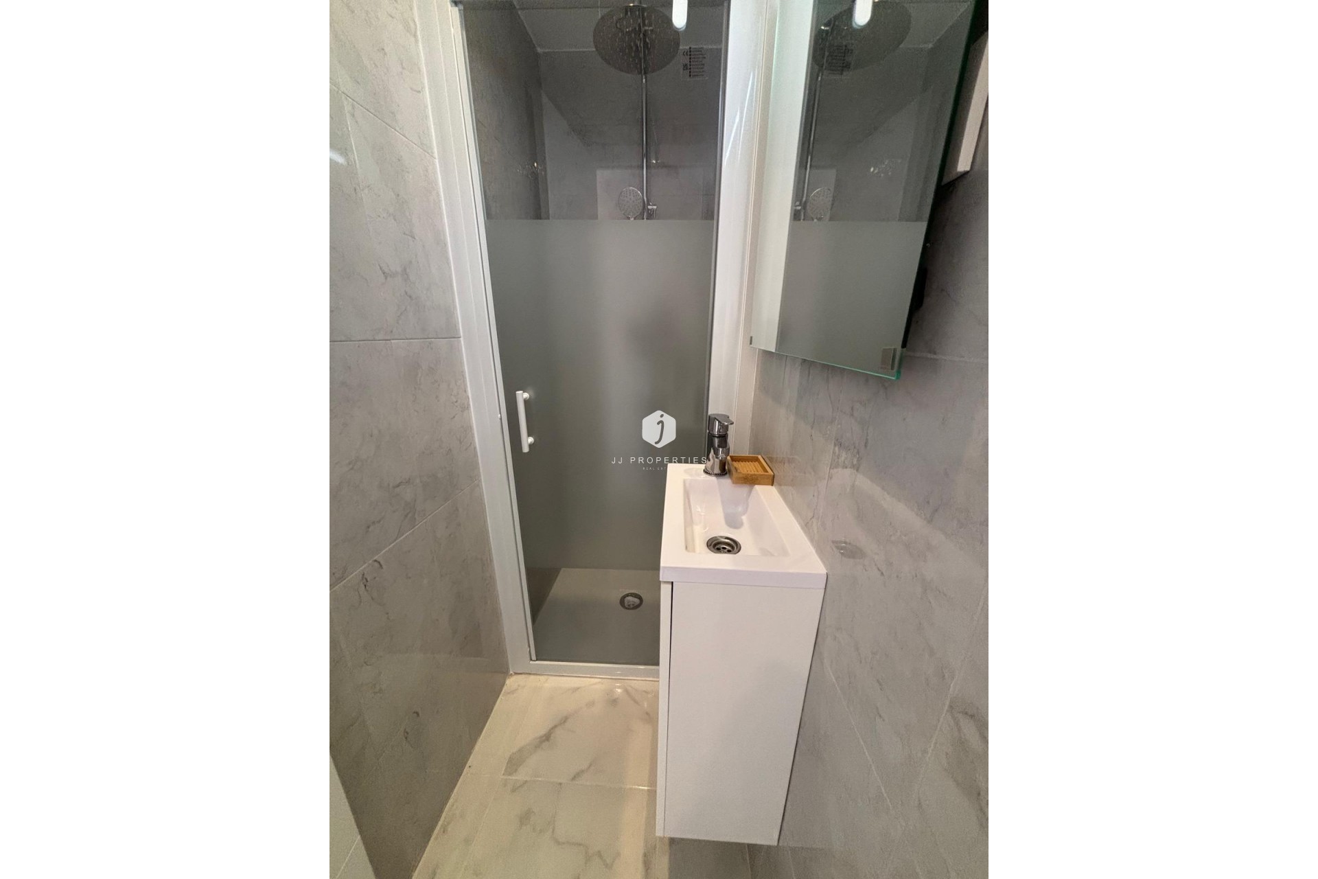 Aus zweiter Hand - Penthouse -
Torrevieja - Acequion