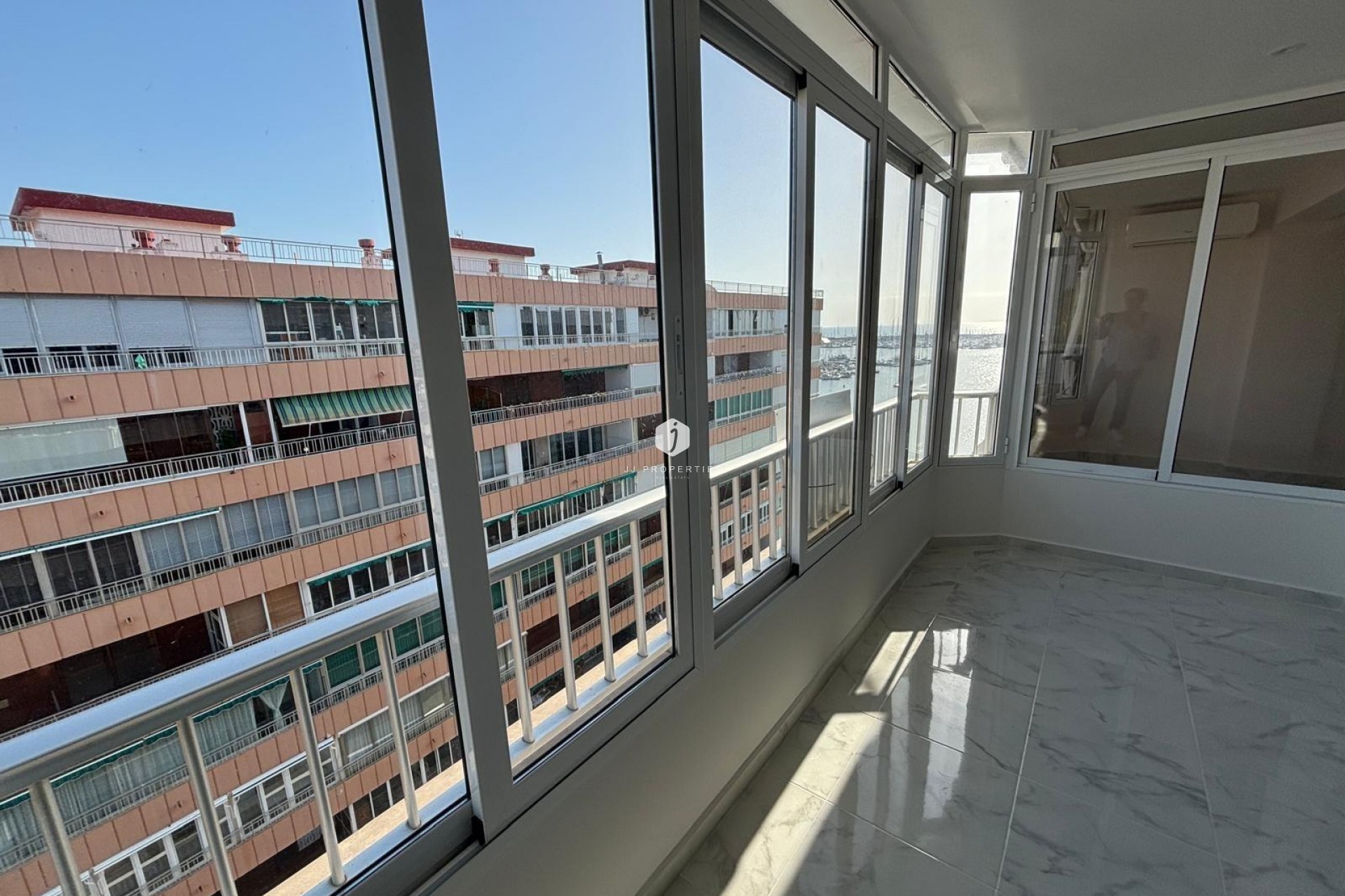 Aus zweiter Hand - Penthouse -
Torrevieja - Acequion