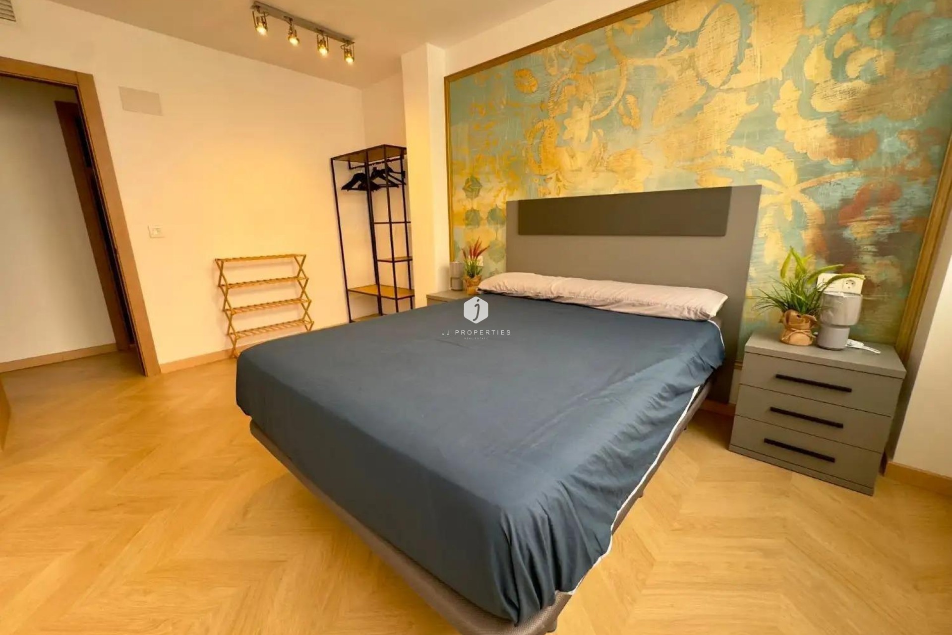 Aus zweiter Hand - Penthouse -
Torrevieja - Acequion