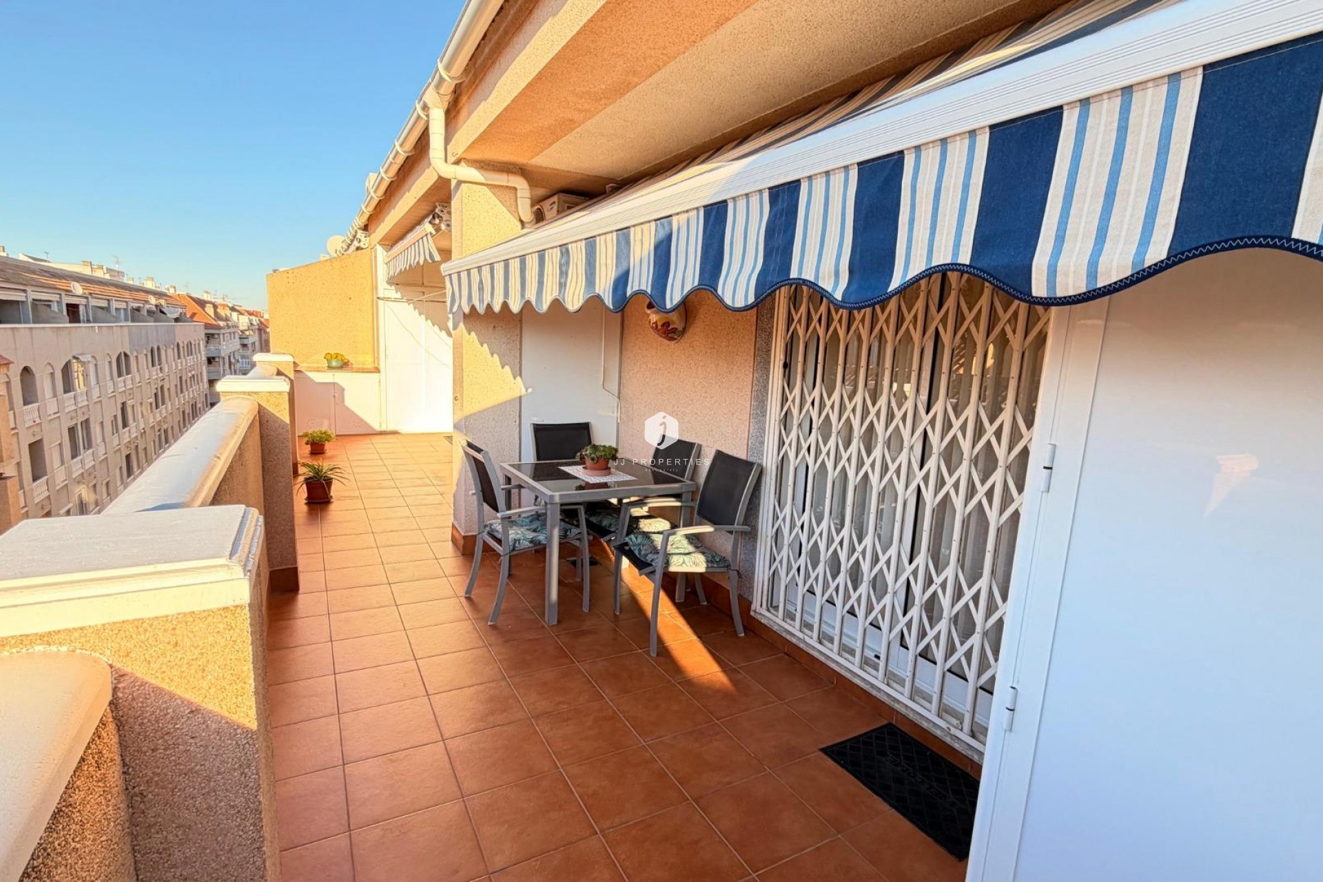 Aus zweiter Hand - Penthouse -
Torrevieja - Acequion