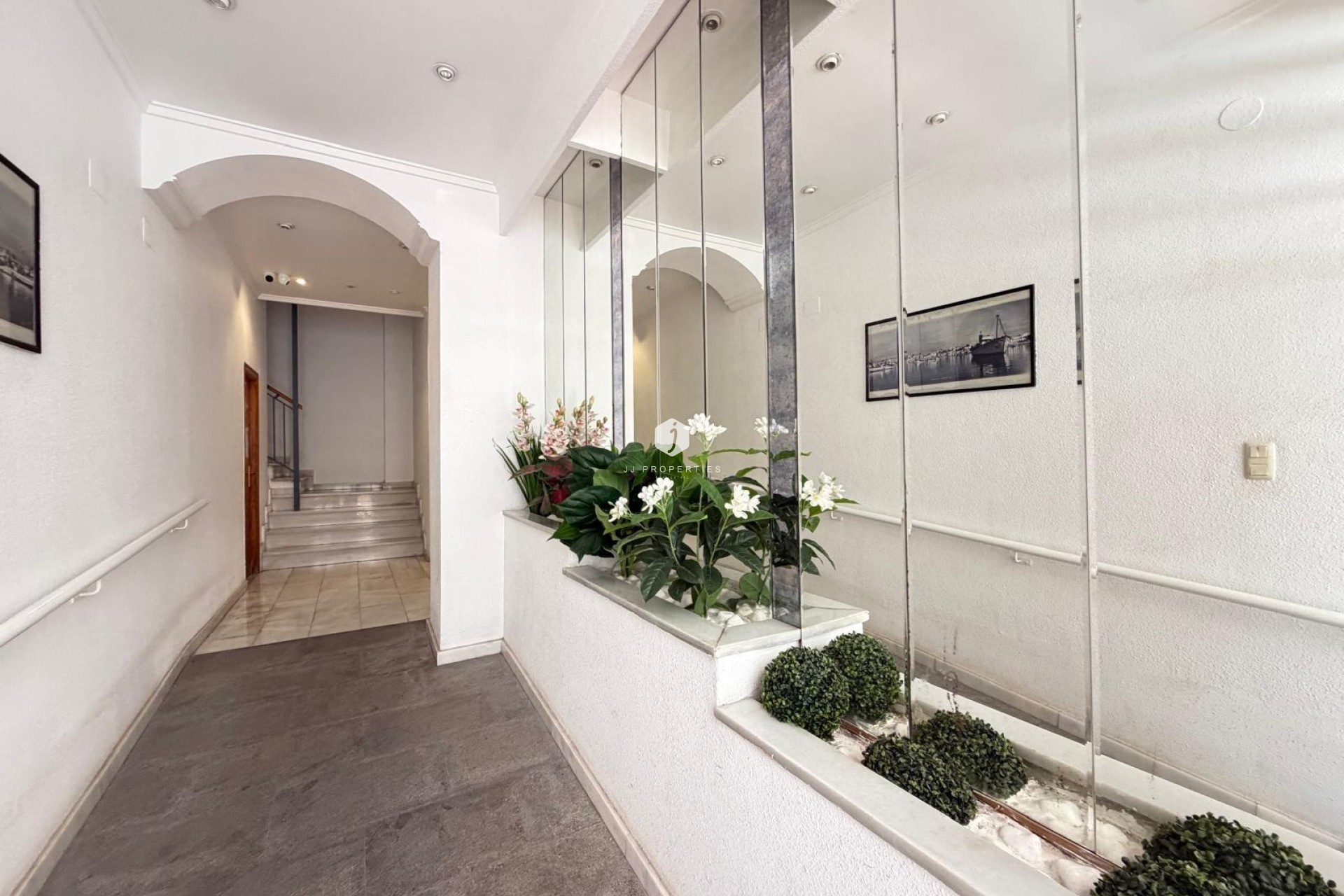 Aus zweiter Hand - Penthouse -
Torrevieja - Acequion