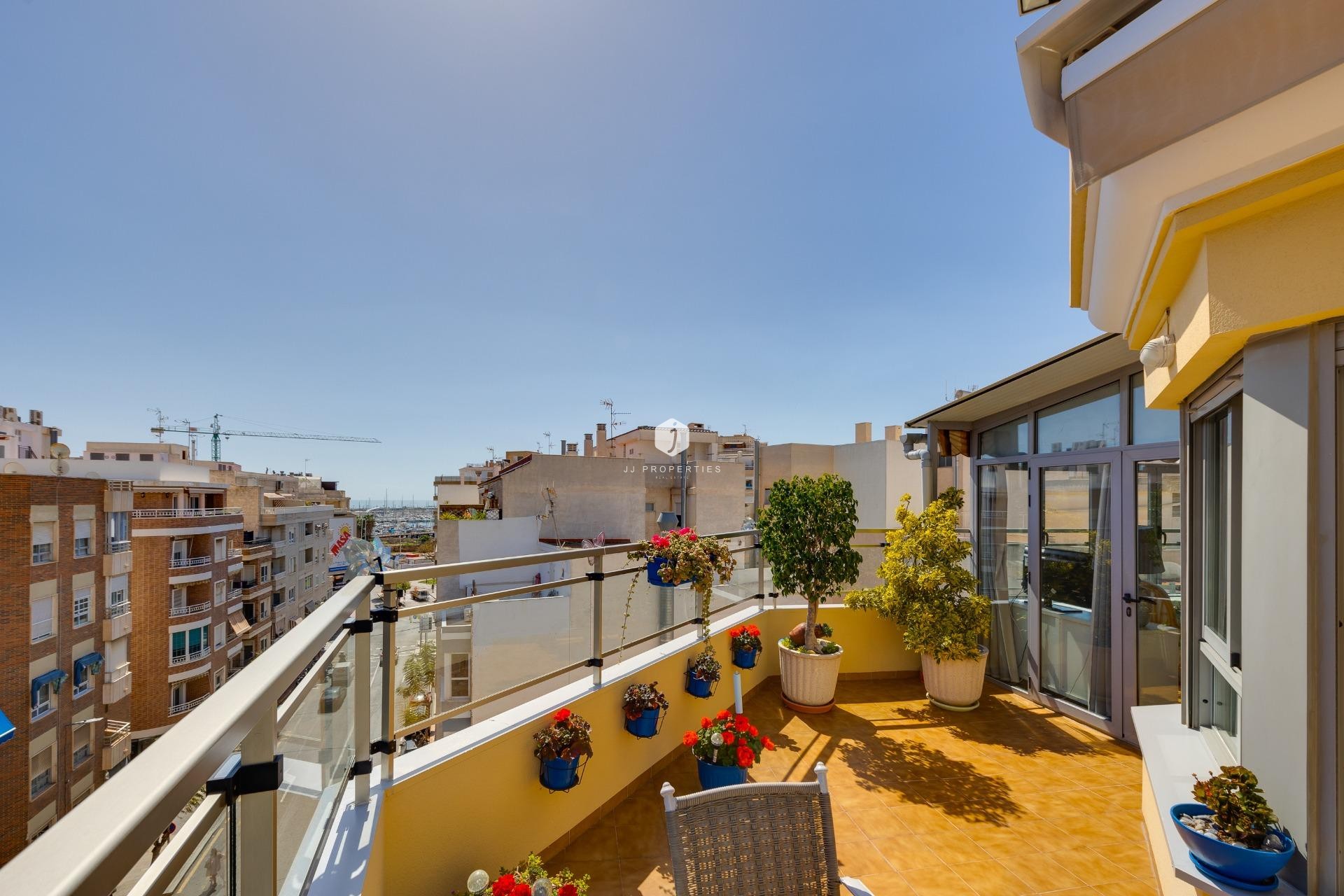 Aus zweiter Hand - Penthouse -
Torrevieja - Centro