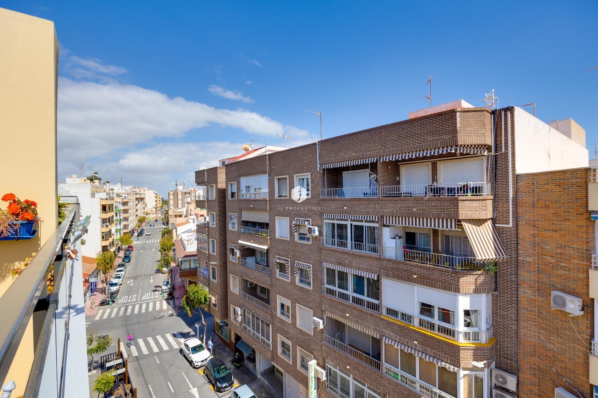 Aus zweiter Hand - Penthouse -
Torrevieja - Centro