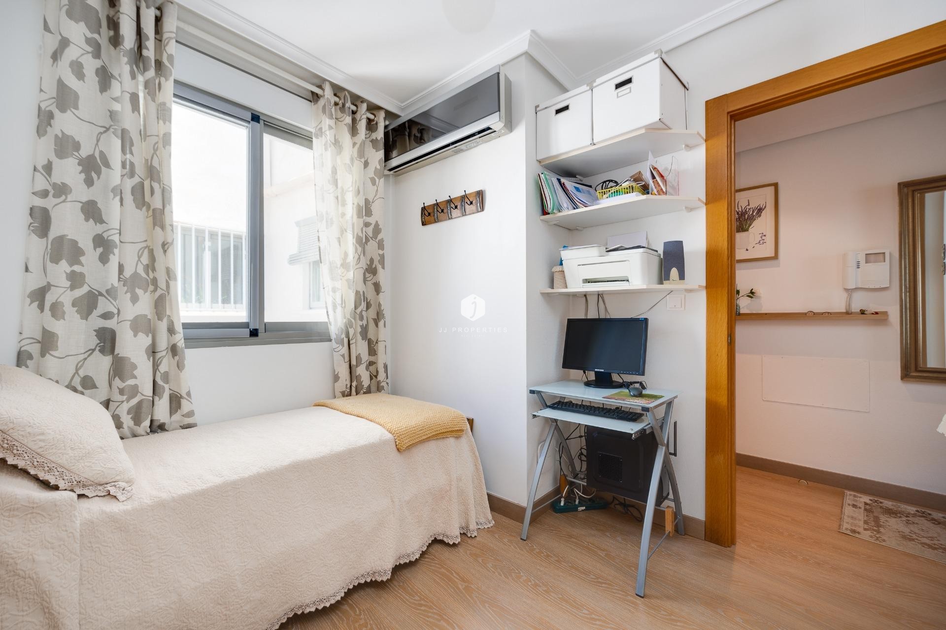 Aus zweiter Hand - Penthouse -
Torrevieja - Centro