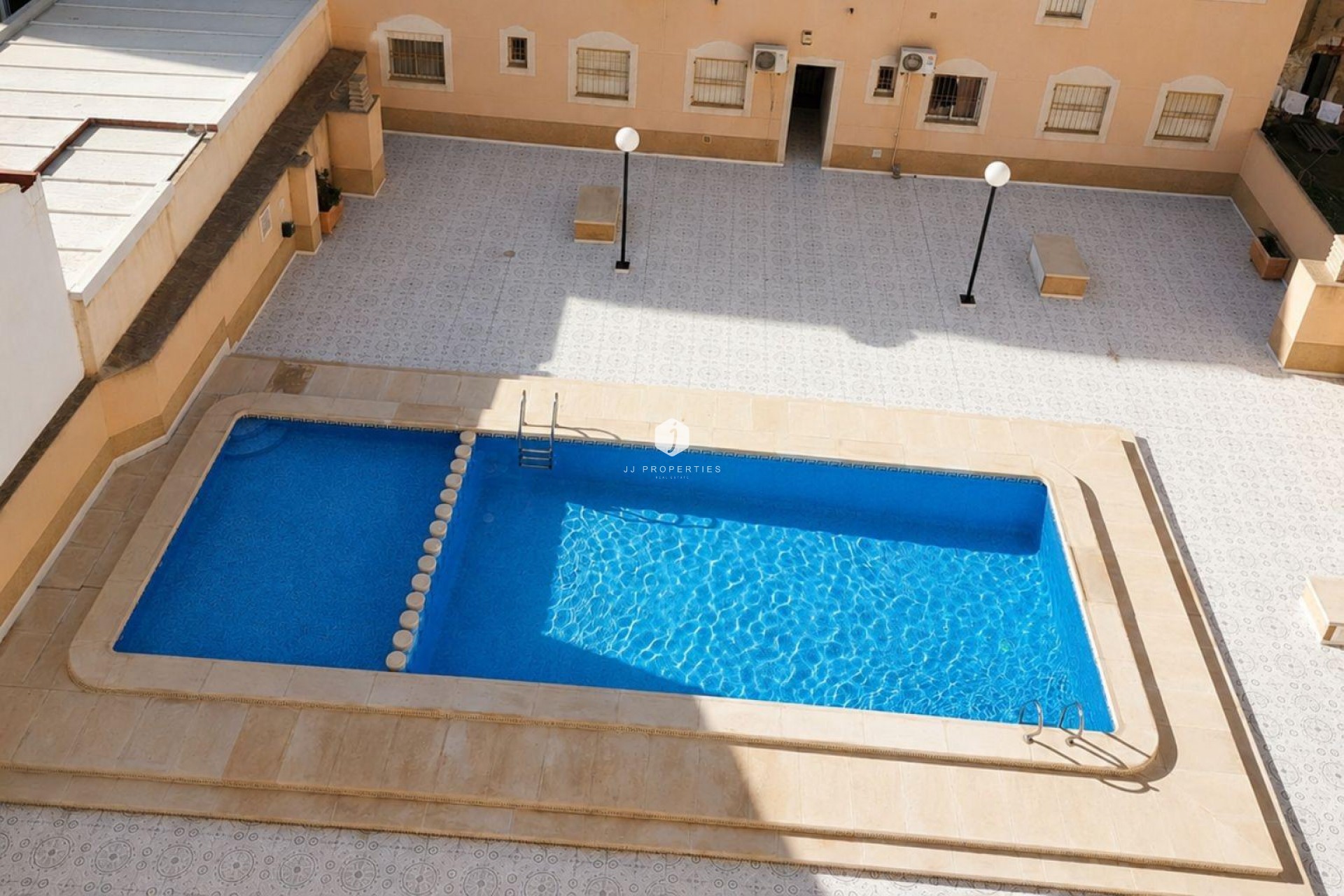 Aus zweiter Hand - Penthouse -
Torrevieja - Centro
