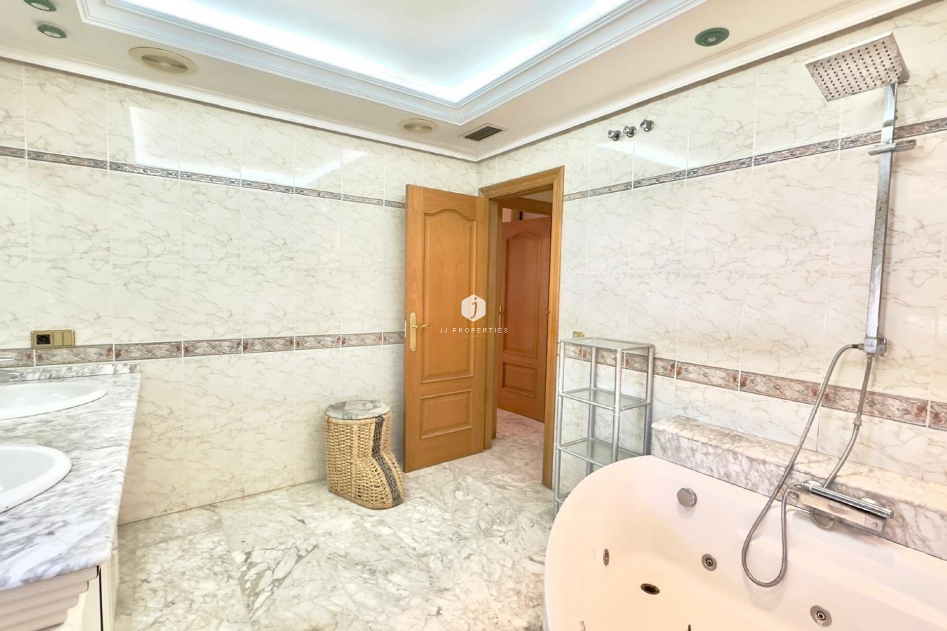 Aus zweiter Hand - Penthouse -
Torrevieja - Centro