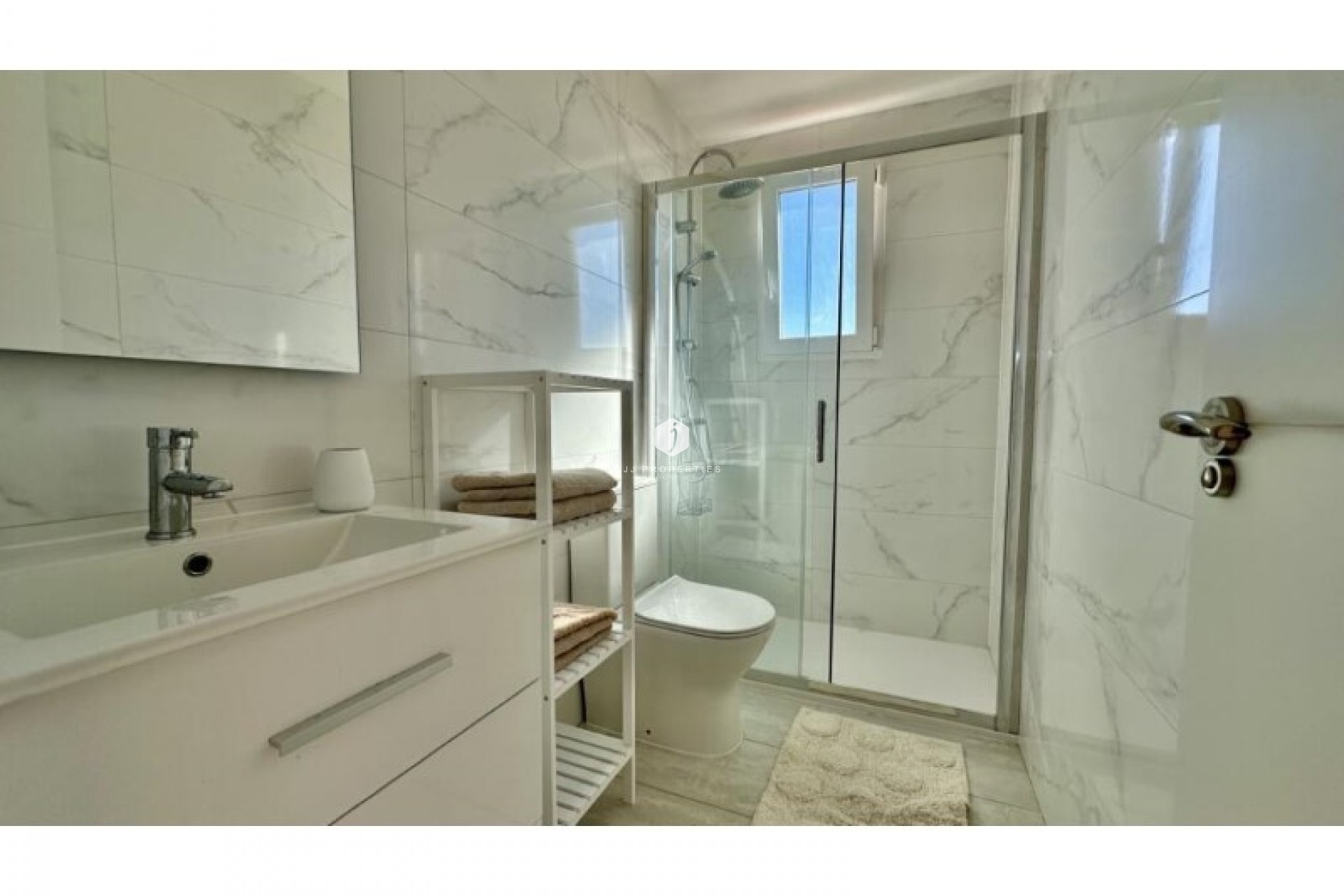 Aus zweiter Hand - Penthouse -
Torrevieja - Costa Blanca