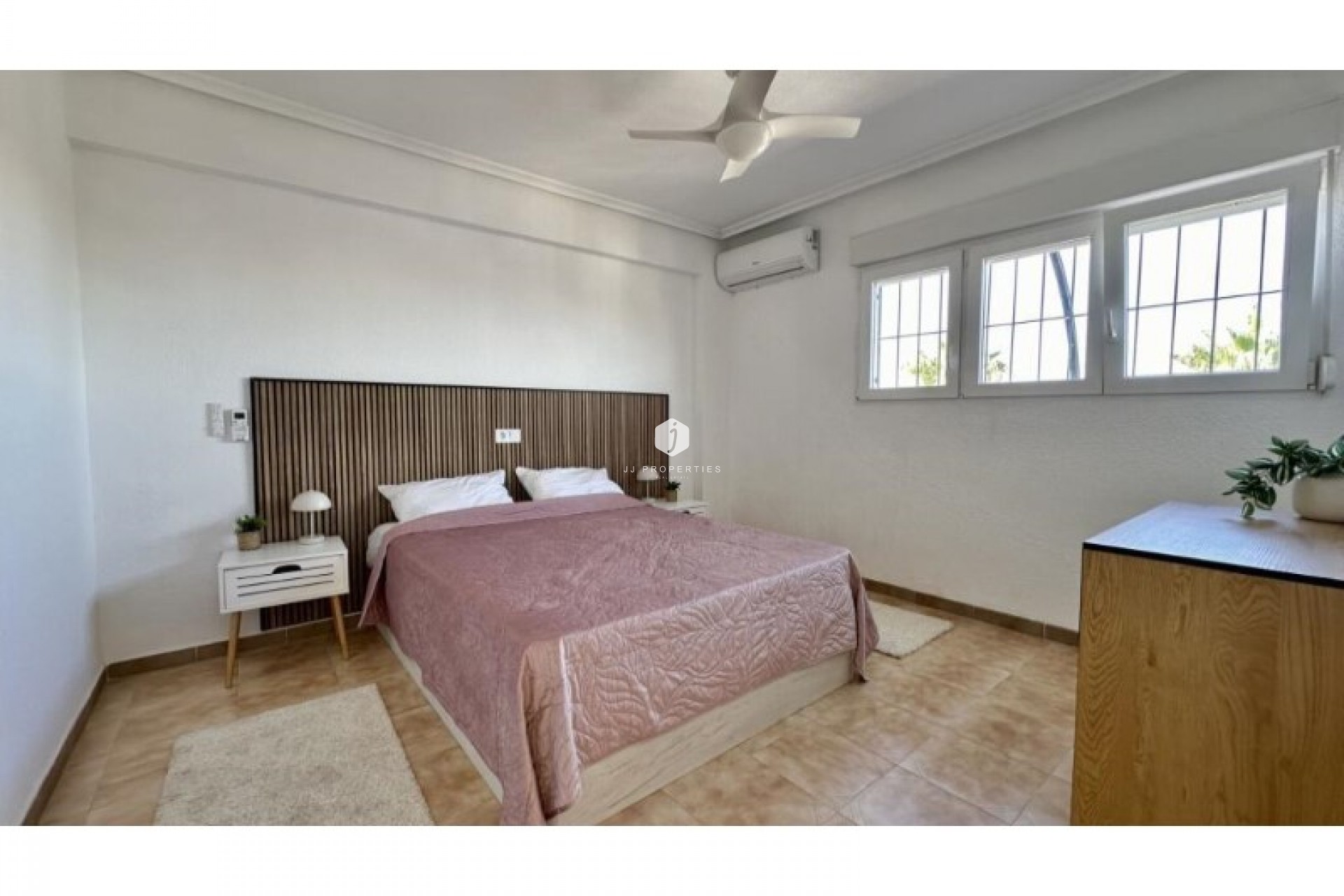 Aus zweiter Hand - Penthouse -
Torrevieja - Costa Blanca