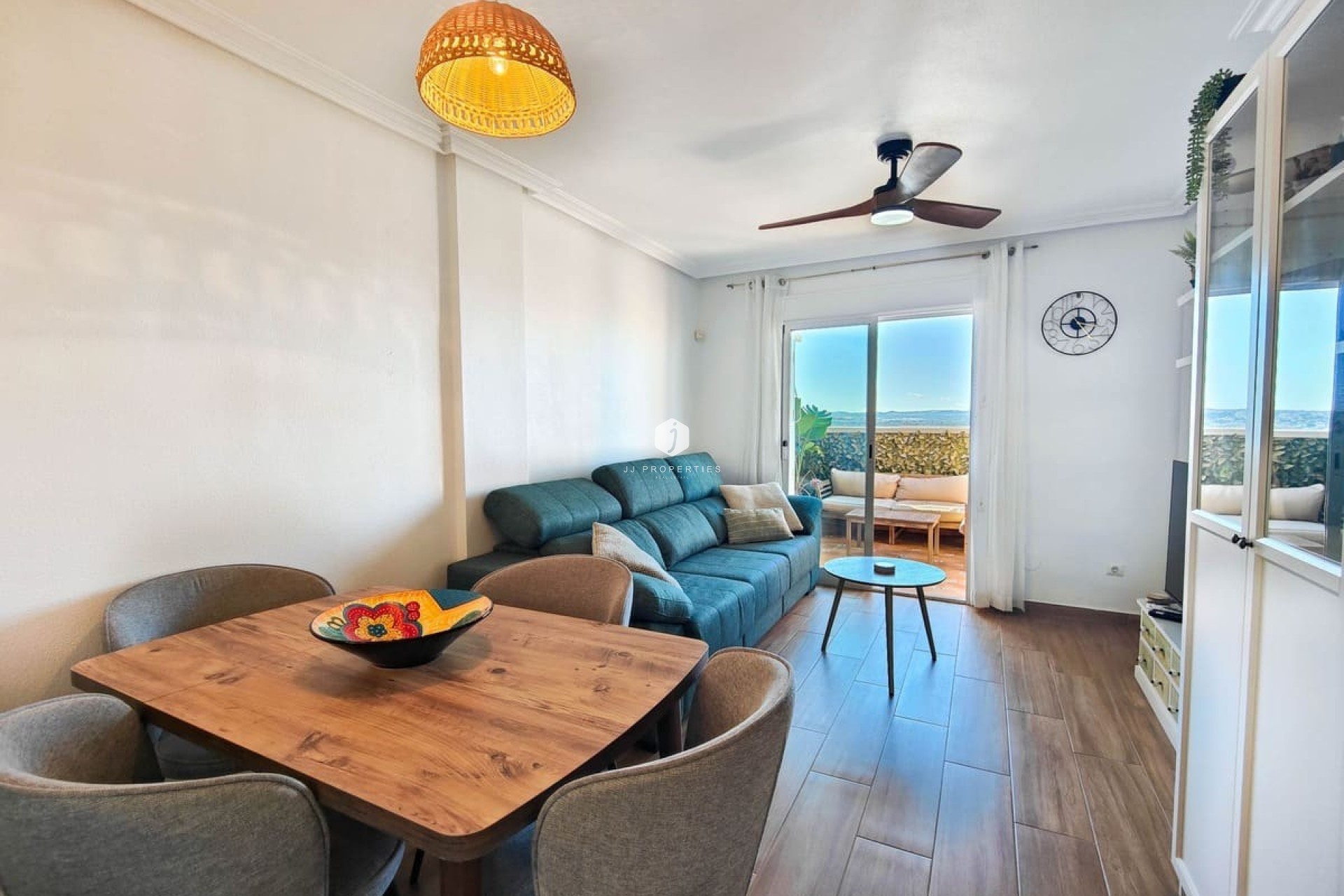 Aus zweiter Hand - Penthouse -
Torrevieja - Costa Blanca