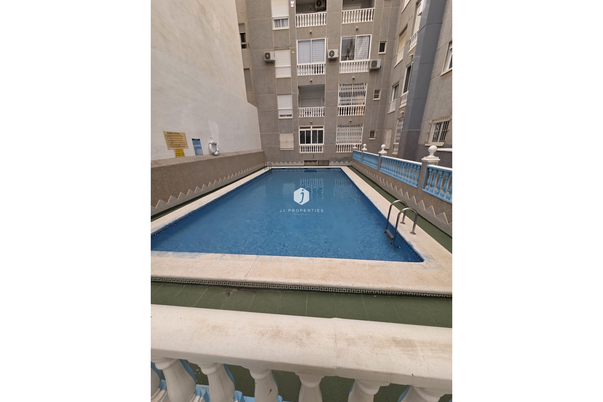 Aus zweiter Hand - Penthouse -
Torrevieja - Costa Blanca