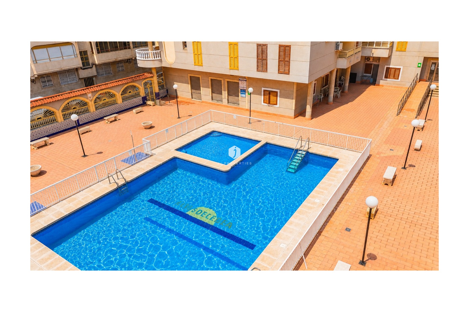 Aus zweiter Hand - Penthouse -
Torrevieja - Costa Blanca