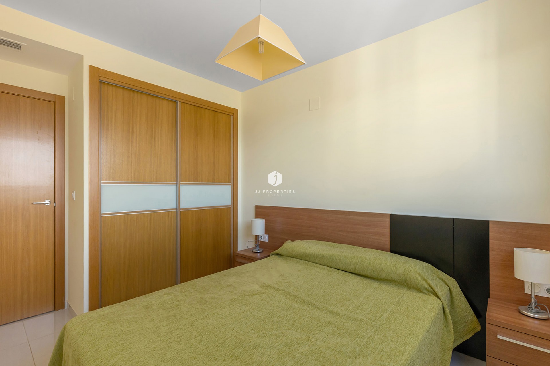 Aus zweiter Hand - Penthouse -
Torrevieja - Costa Blanca