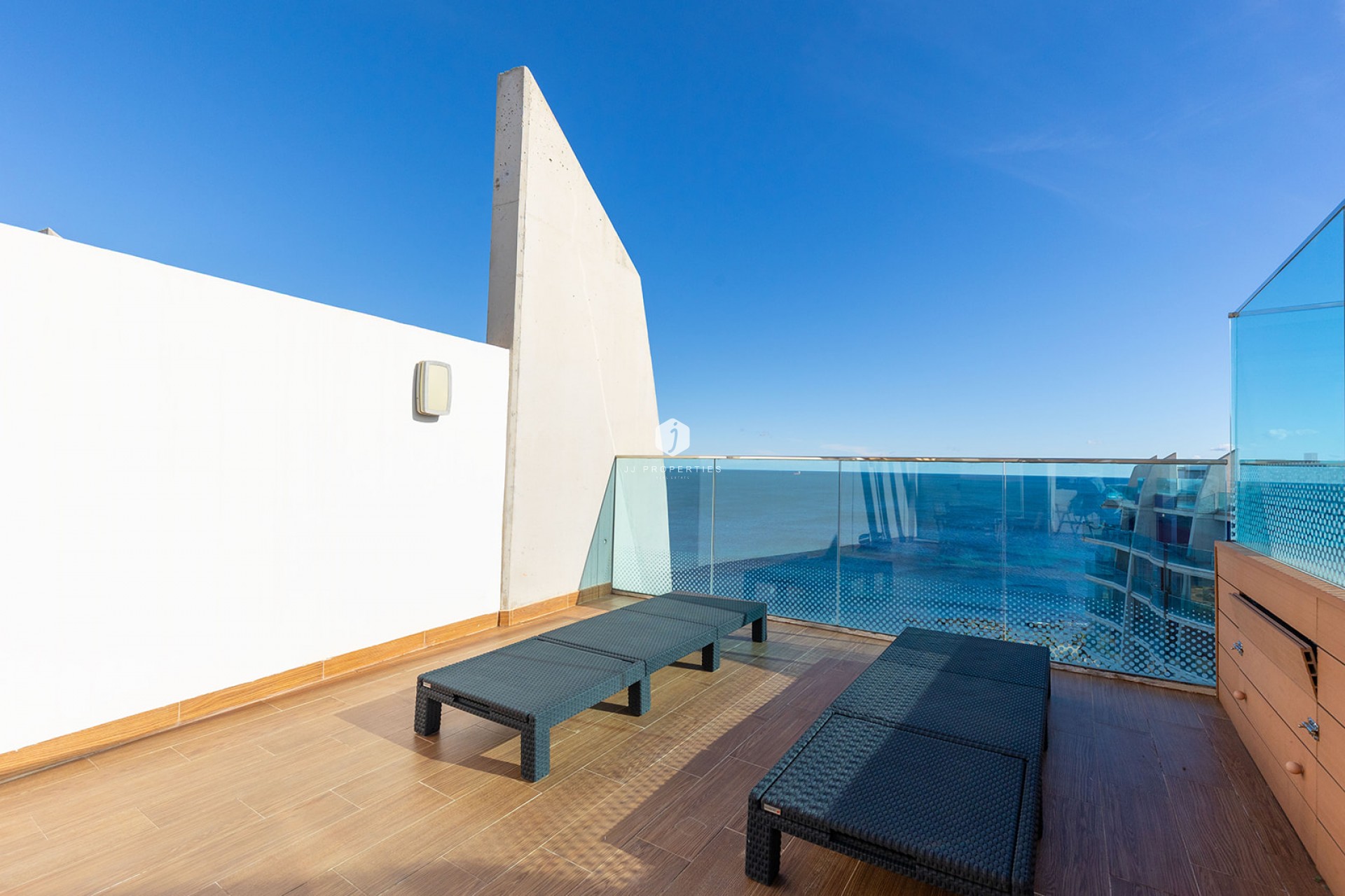 Aus zweiter Hand - Penthouse -
Torrevieja - Costa Blanca