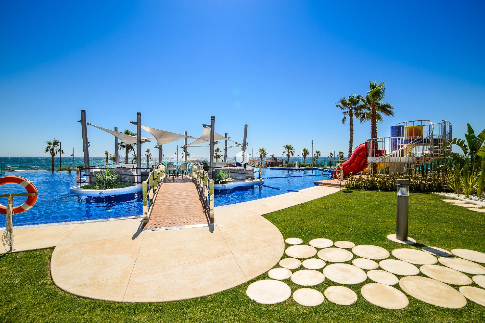 Aus zweiter Hand - Penthouse -
Torrevieja - Costa Blanca