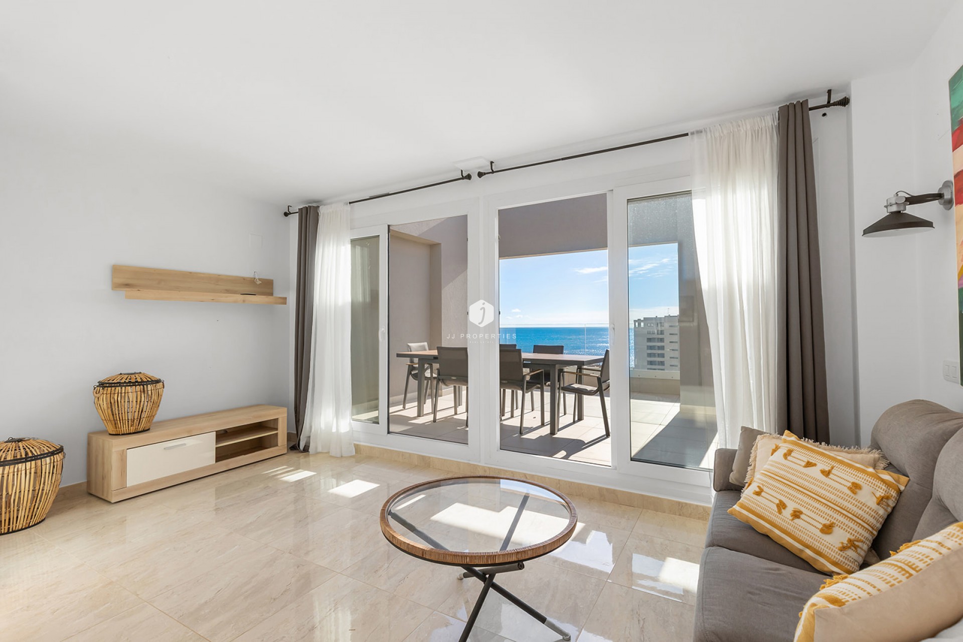 Aus zweiter Hand - Penthouse -
Torrevieja - Costa Blanca