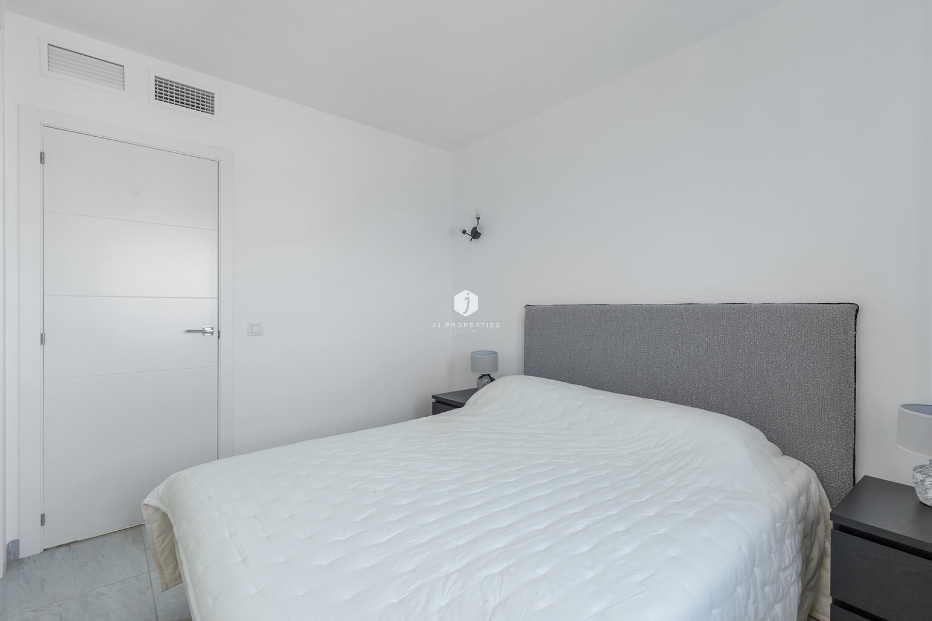 Aus zweiter Hand - Penthouse -
Torrevieja - Costa Blanca