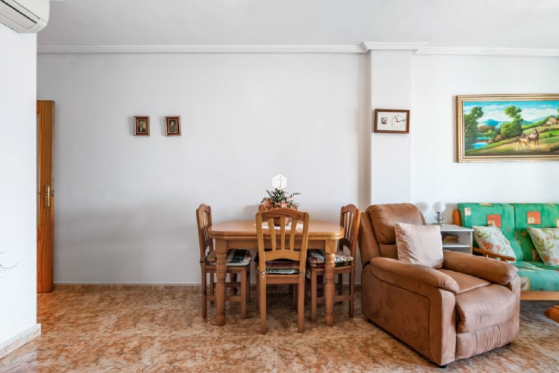 Aus zweiter Hand - Penthouse -
Torrevieja - Costa Blanca
