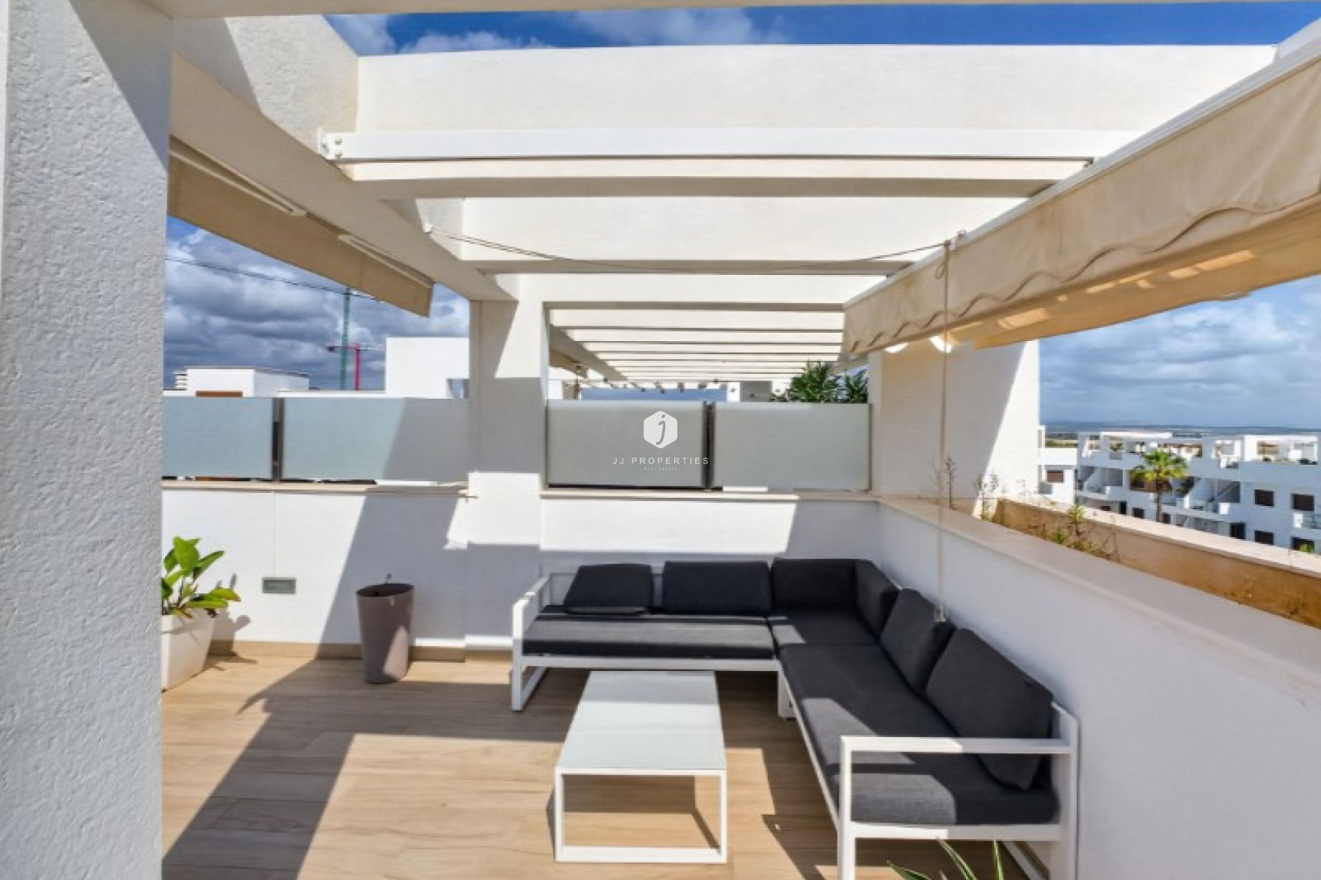 Aus zweiter Hand - Penthouse -
Torrevieja - Costa Blanca