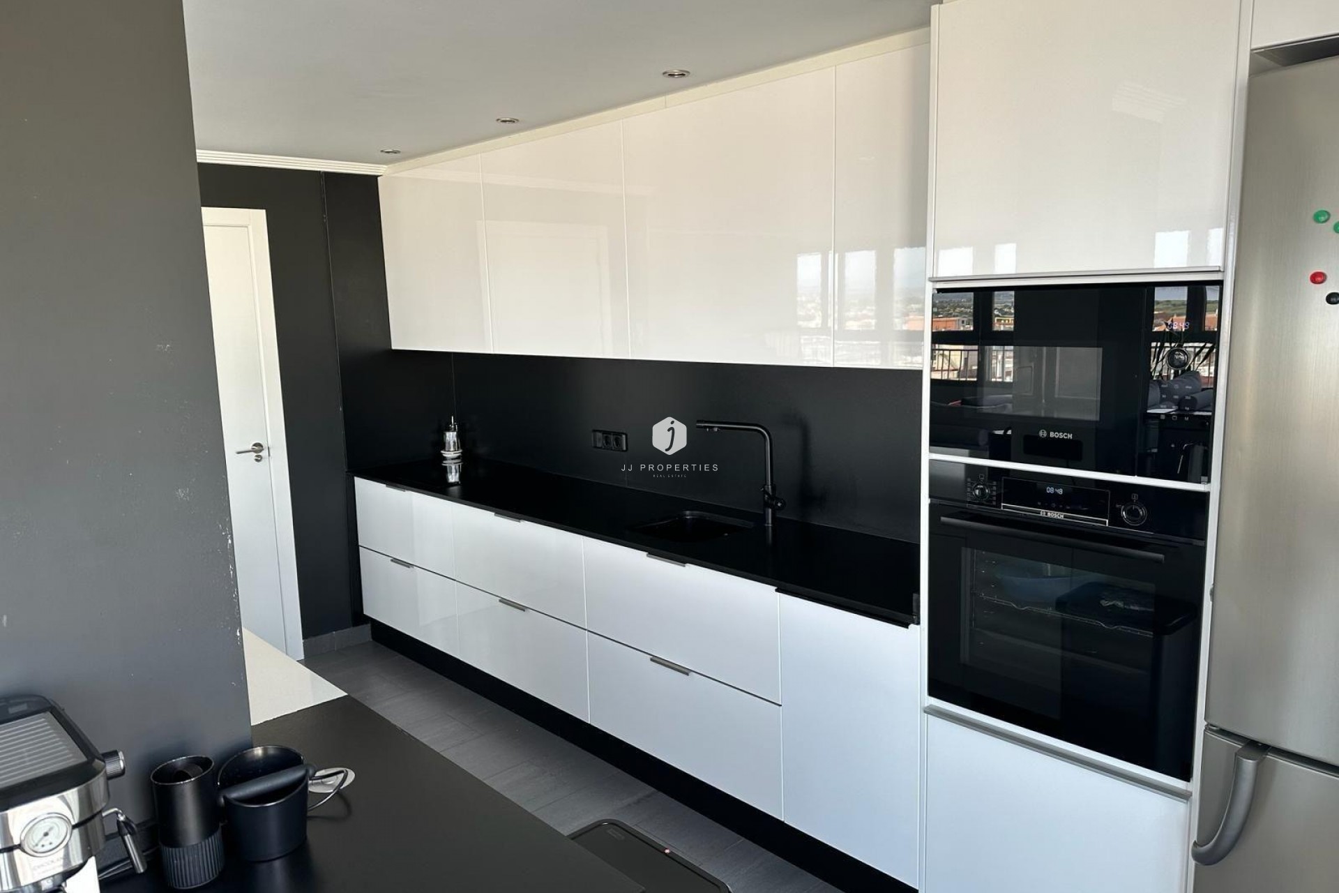 Aus zweiter Hand - Penthouse -
Torrevieja - El Acequión - Los Náufragos