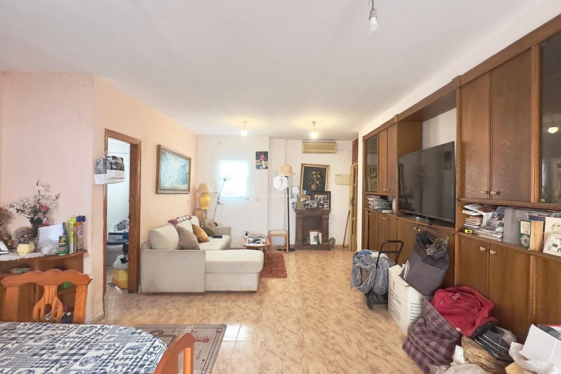 Aus zweiter Hand - Penthouse -
Torrevieja - Estacion de autobuses