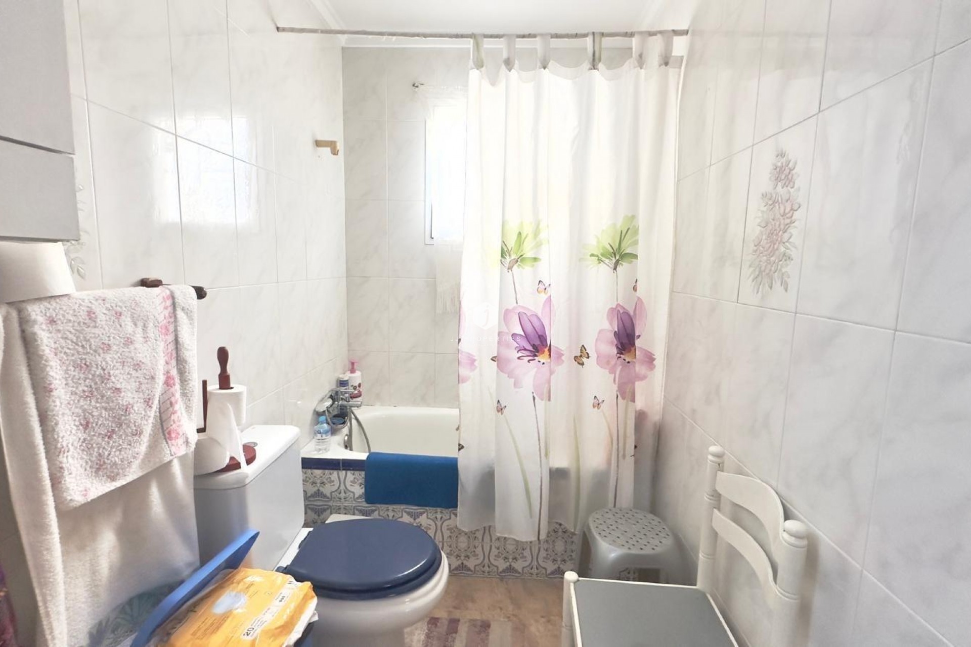 Aus zweiter Hand - Penthouse -
Torrevieja - Estacion de autobuses