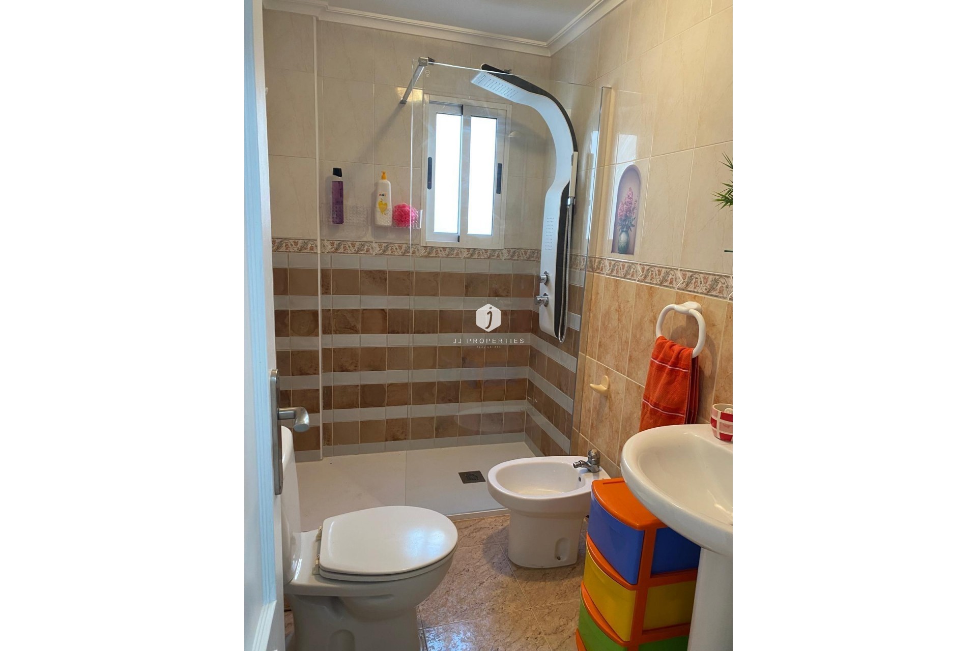 Aus zweiter Hand - Penthouse -
Torrevieja - Estacion de autobuses