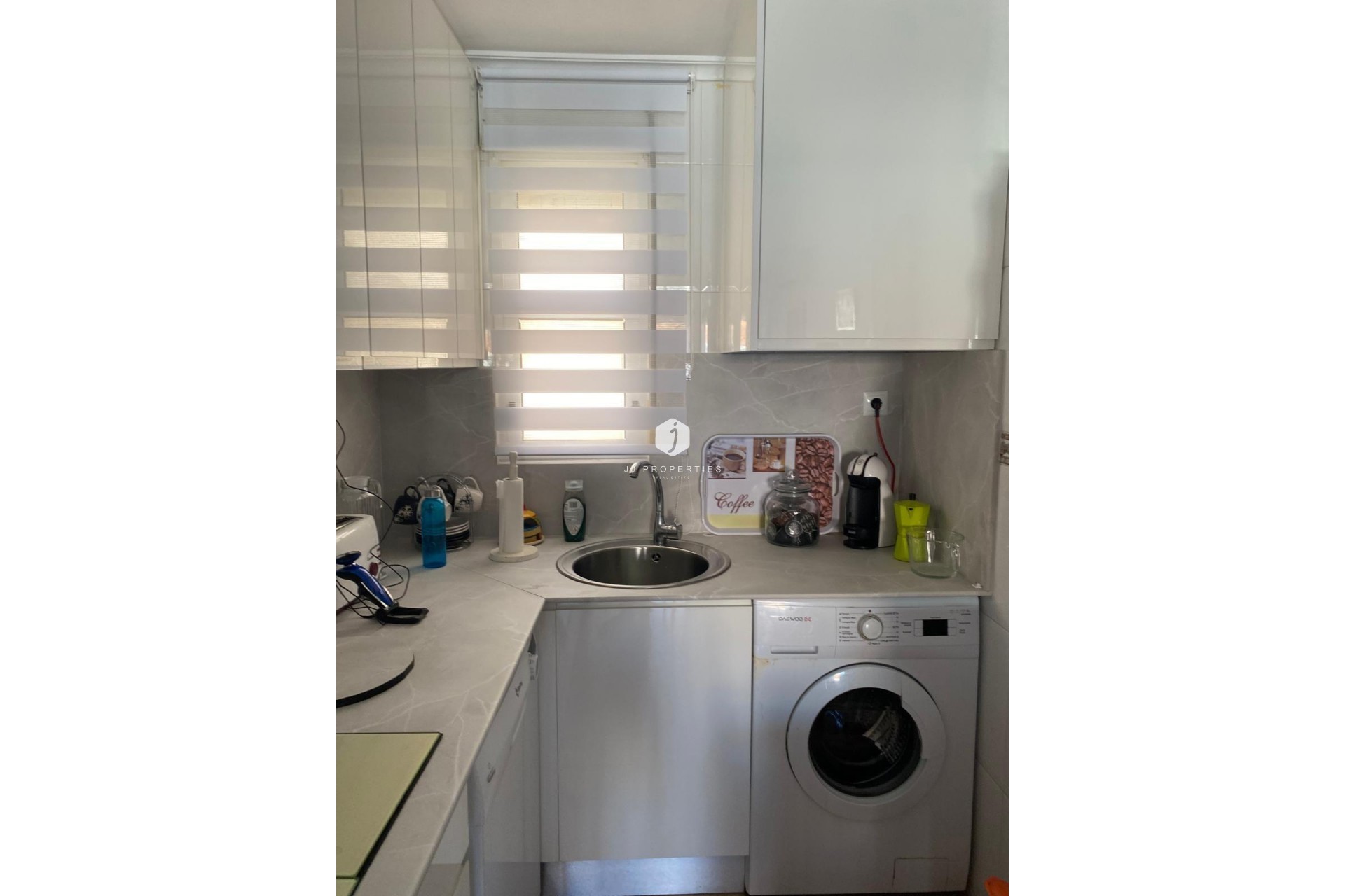 Aus zweiter Hand - Penthouse -
Torrevieja - Estacion de autobuses