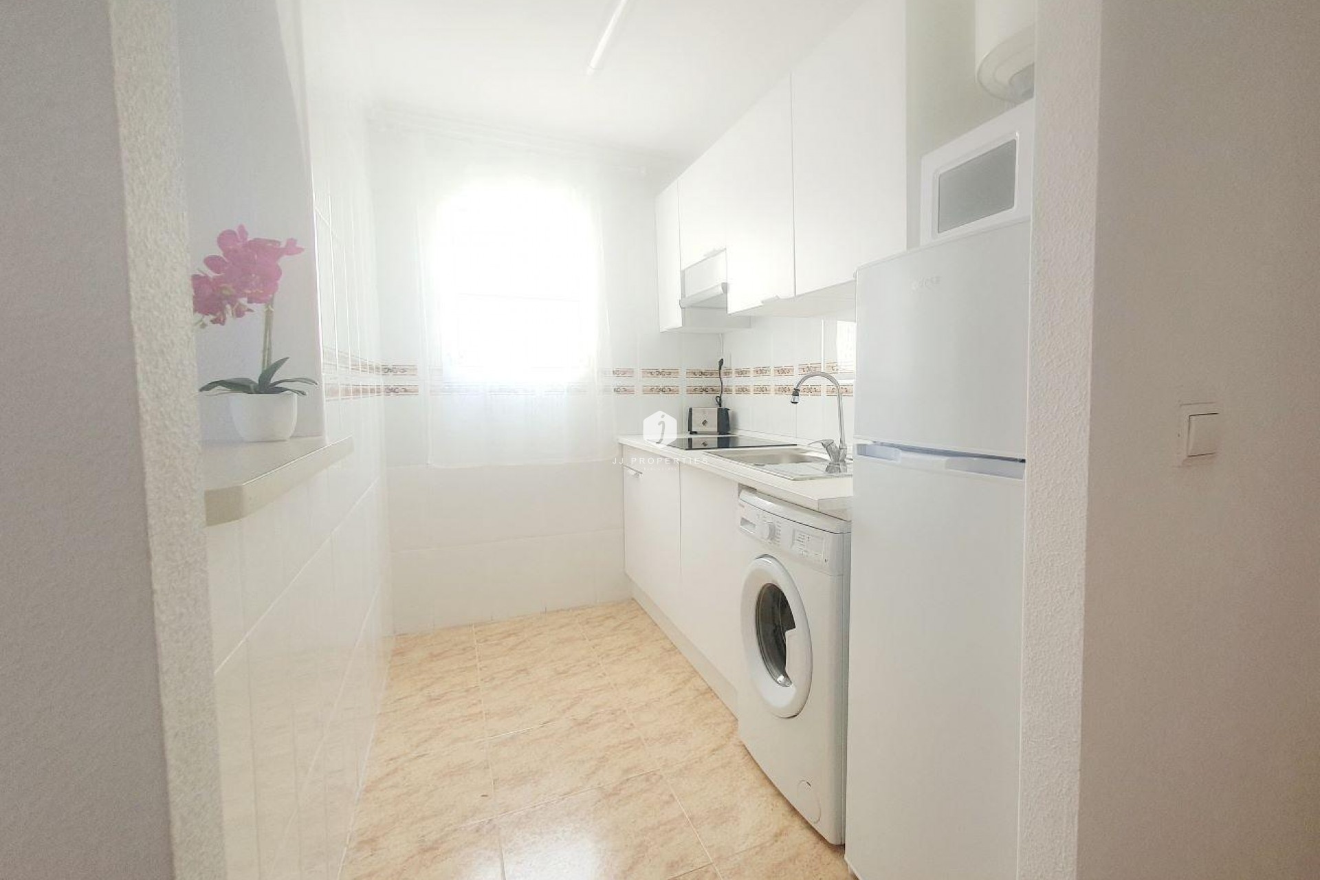 Aus zweiter Hand - Penthouse -
Torrevieja - Estacion de autobuses