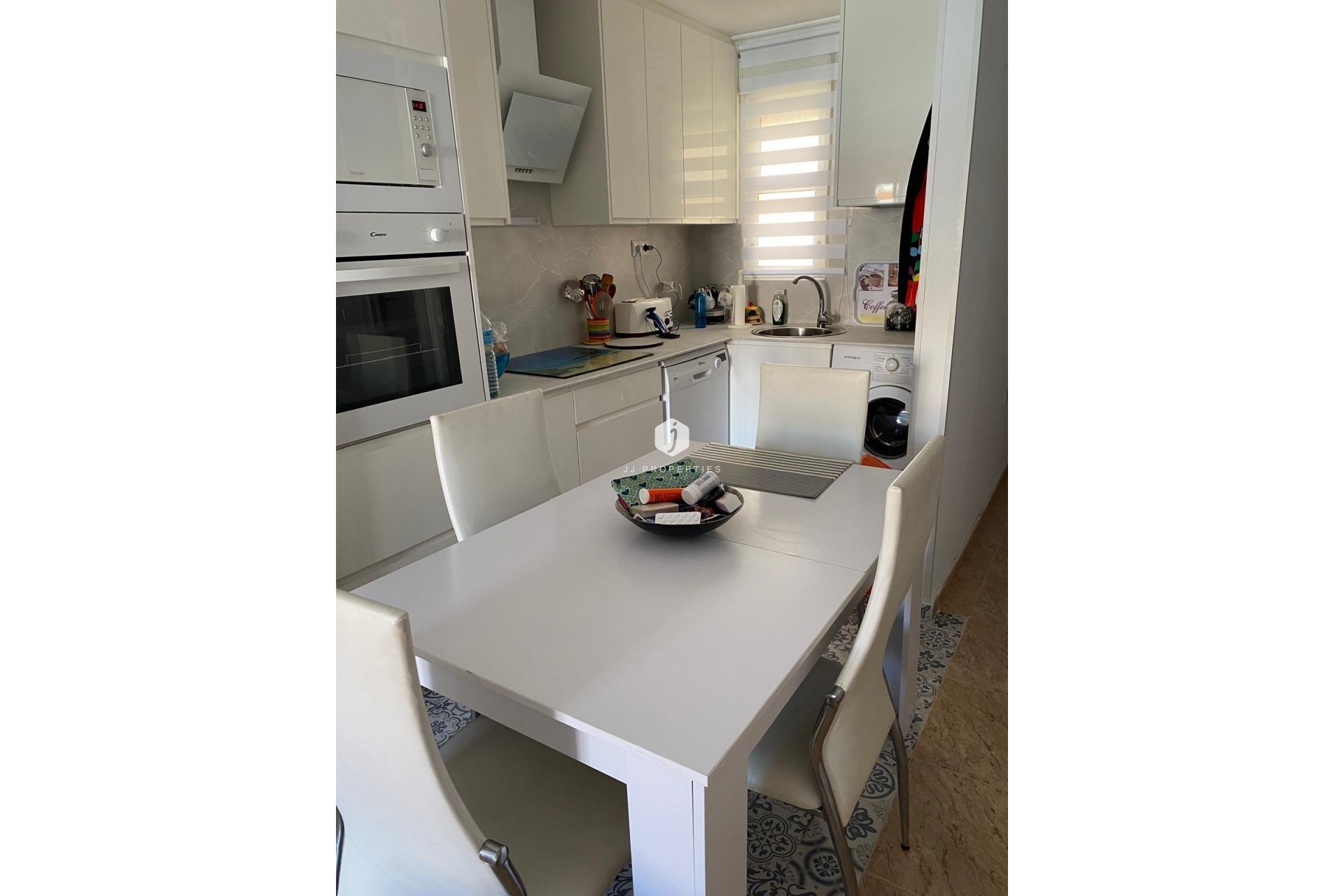 Aus zweiter Hand - Penthouse -
Torrevieja - Estacion de autobuses