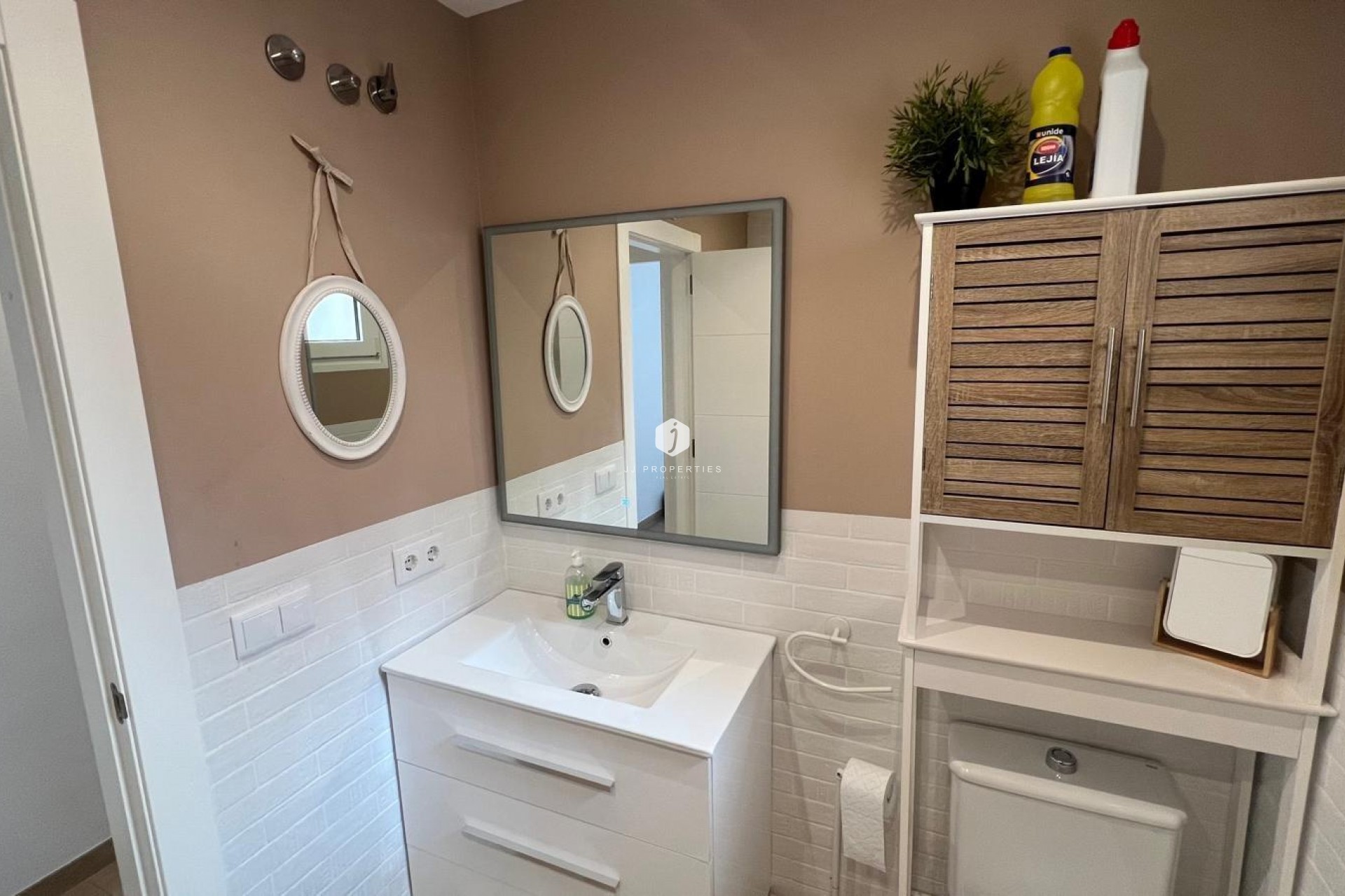 Aus zweiter Hand - Penthouse -
Torrevieja - La Mata Pueblo