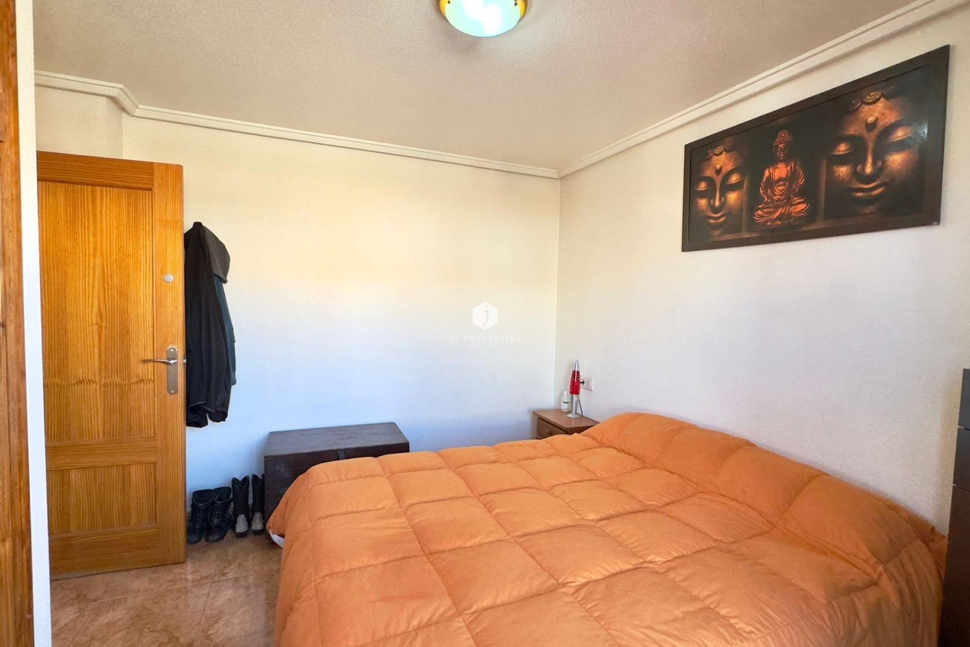 Aus zweiter Hand - Penthouse -
Torrevieja - PARQUE DE LAS NACIONES